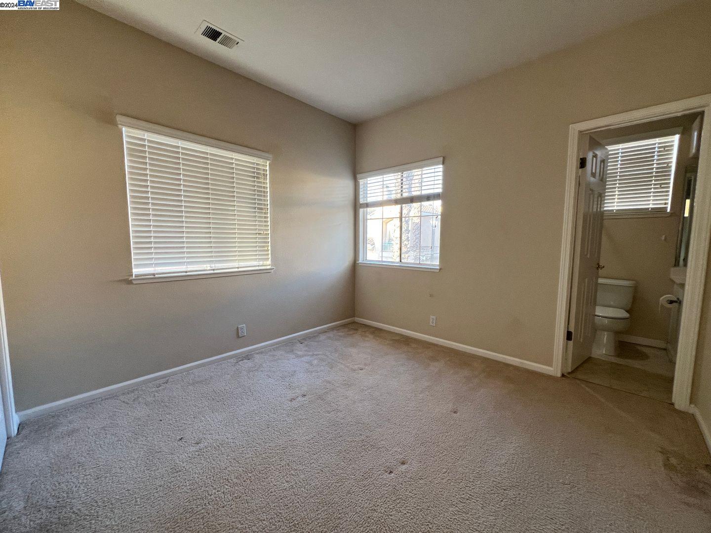 Detail Gallery Image 14 of 21 For 805 Bamboo Palm Ct, San Jose,  CA 95133 - 3 Beds | 2/1 Baths