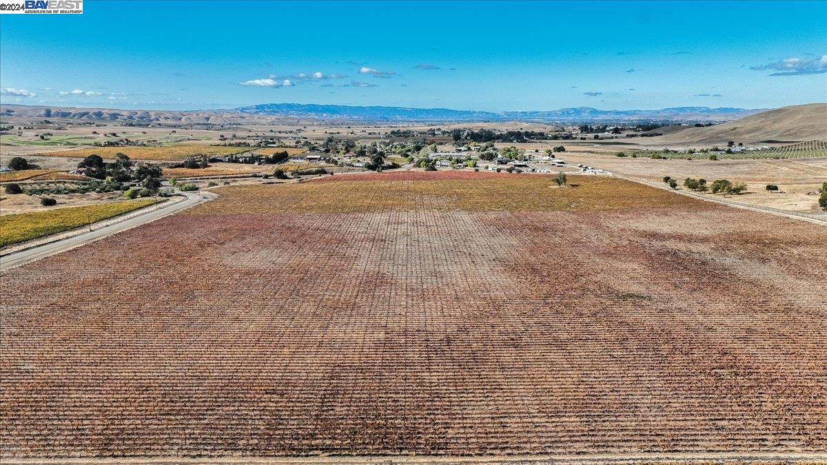 9846 Reuss Rd, Livermore, California 94550, ,Land,For Sale,9846 Reuss Rd,41079189