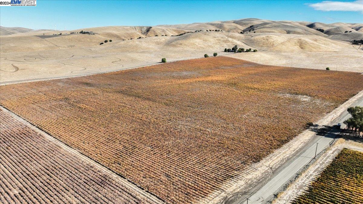 9846 Reuss Rd, Livermore, California 94550, ,Land,For Sale,9846 Reuss Rd,41079189