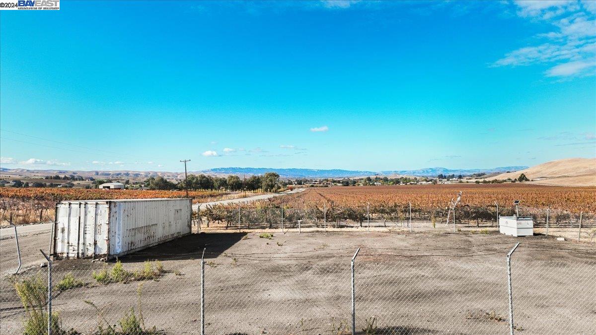 9846 Reuss Rd, Livermore, California 94550, ,Land,For Sale,9846 Reuss Rd,41079189