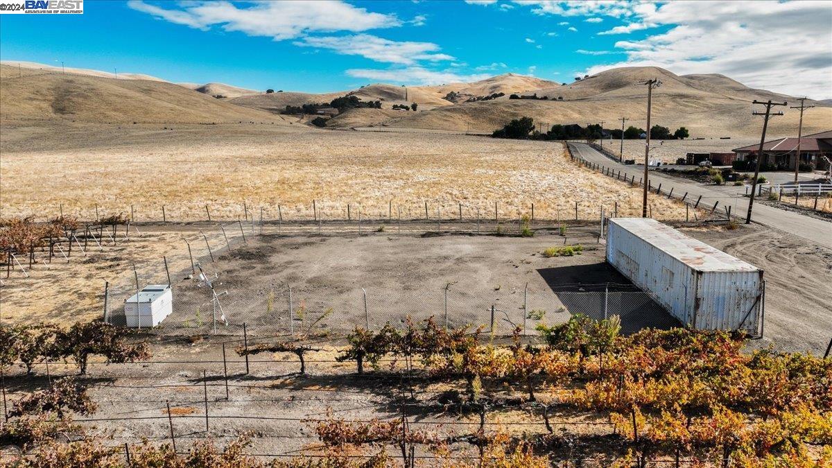 9846 Reuss Rd, Livermore, California 94550, ,Land,For Sale,9846 Reuss Rd,41079189
