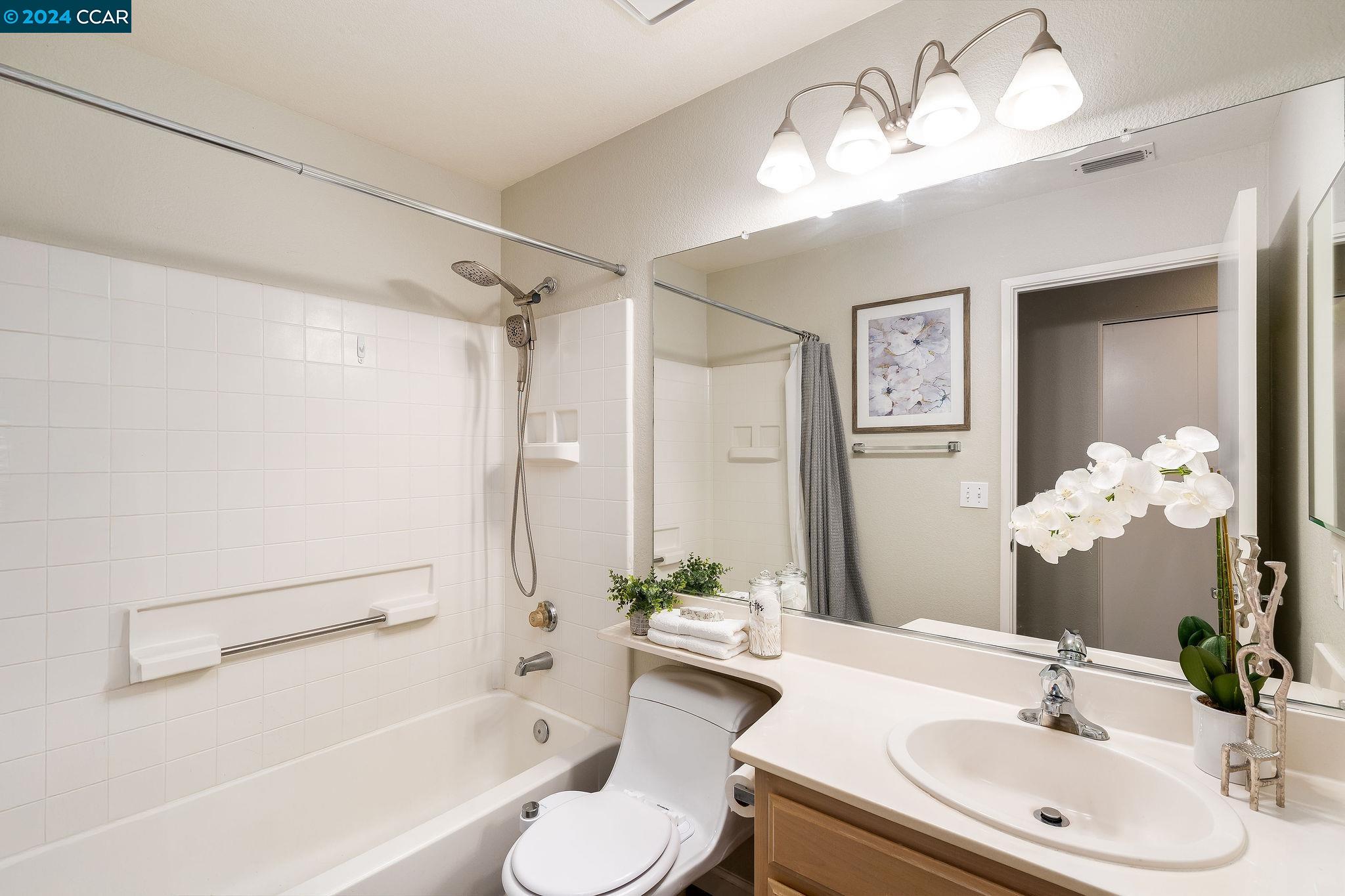 Detail Gallery Image 18 of 36 For 216 Dorada Ct, Hercules,  CA 94547 - 2 Beds | 2 Baths