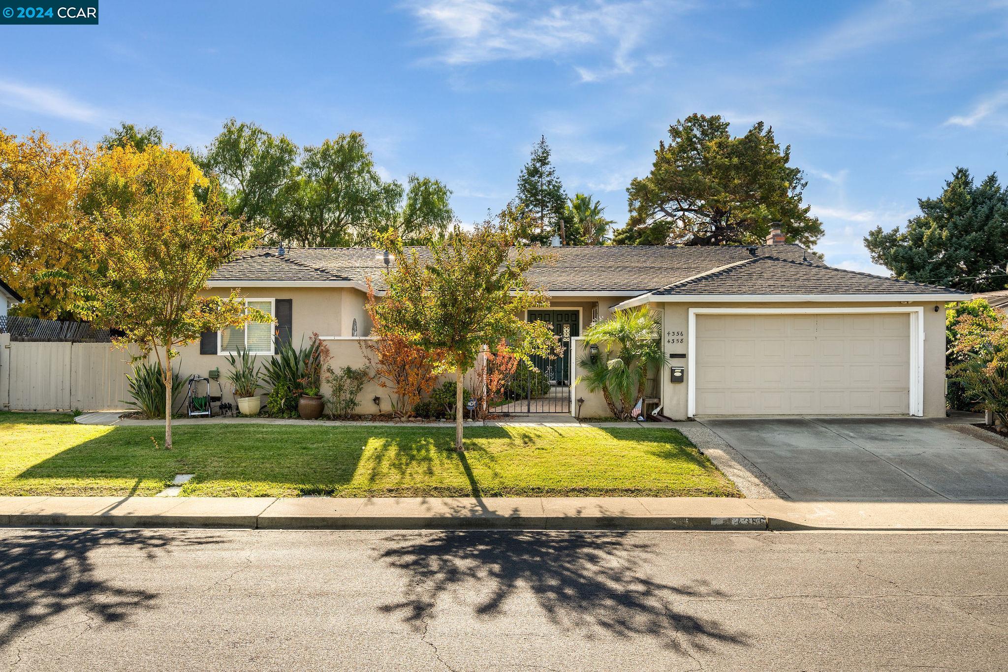 Detail Gallery Image 1 of 1 For 4358 Fairwood Ct, Concord,  CA 94521 - 4 Beds | 2 Baths
