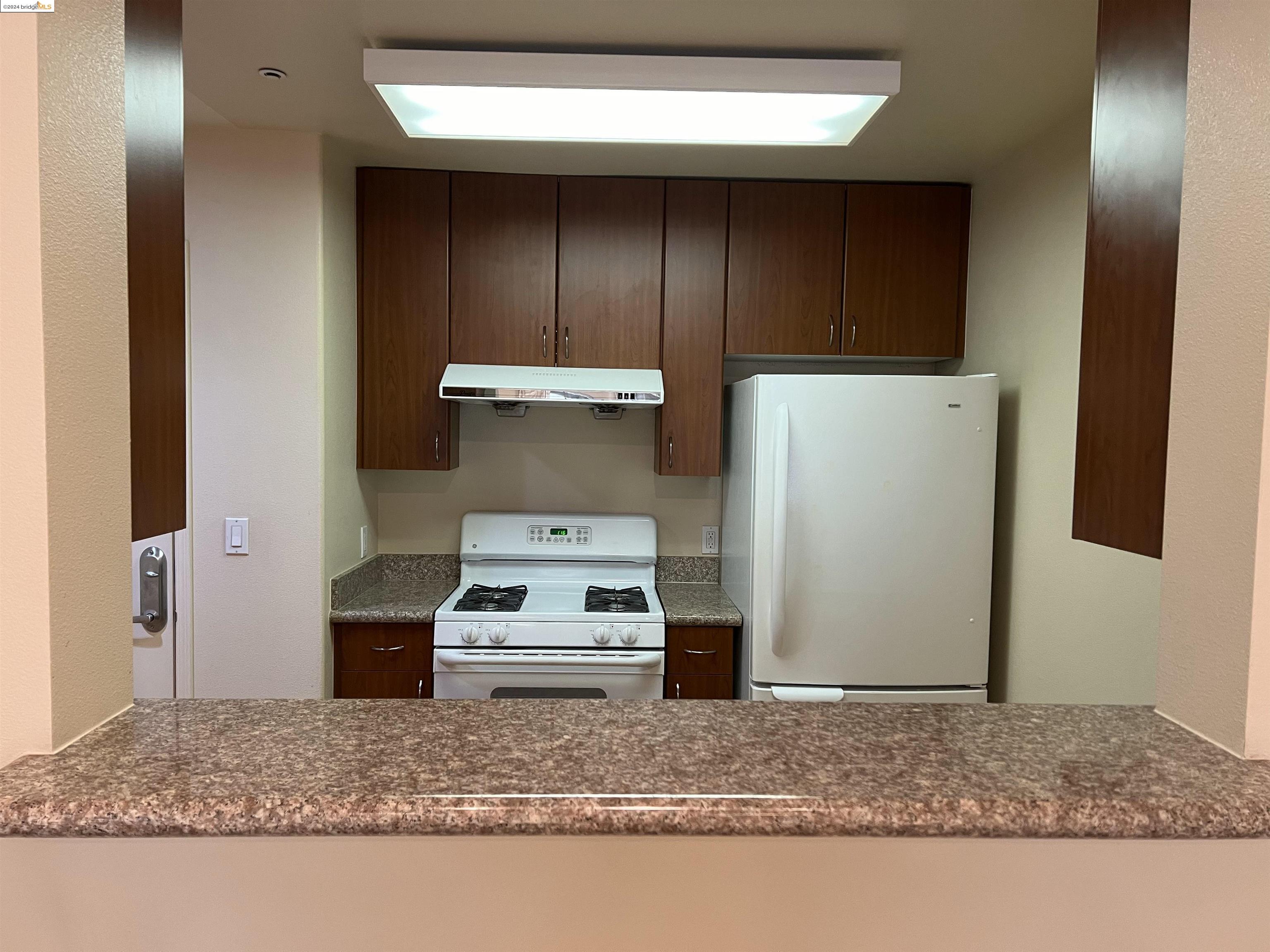 Photo #5: 41079240 Listing 