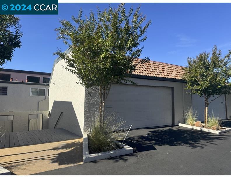 More Details about MLS # 41079249 : 1045 ALTA MESA DR
