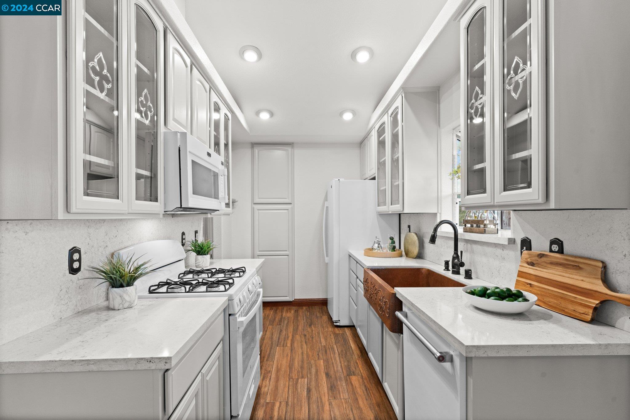 Photo #4: 41079285 Listing 