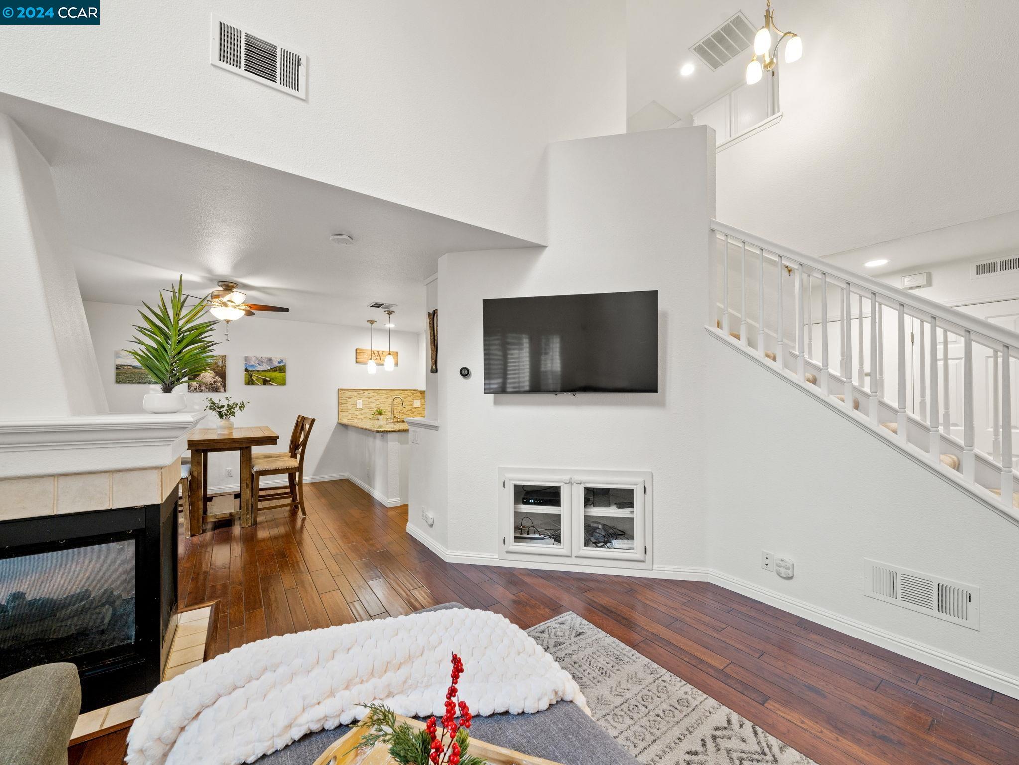 Photo #5: 41079313 Listing 