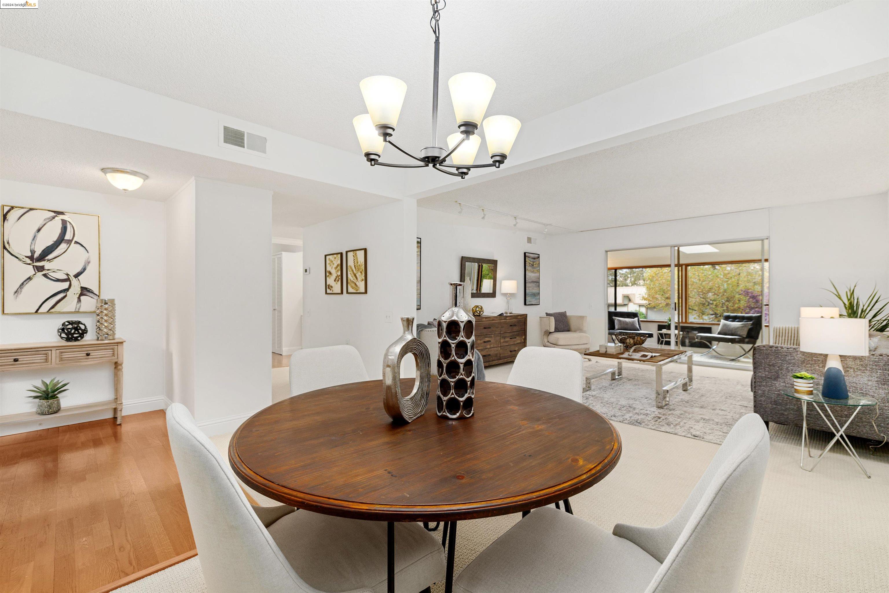 Photo #16: 41079357 Listing: Photo #16