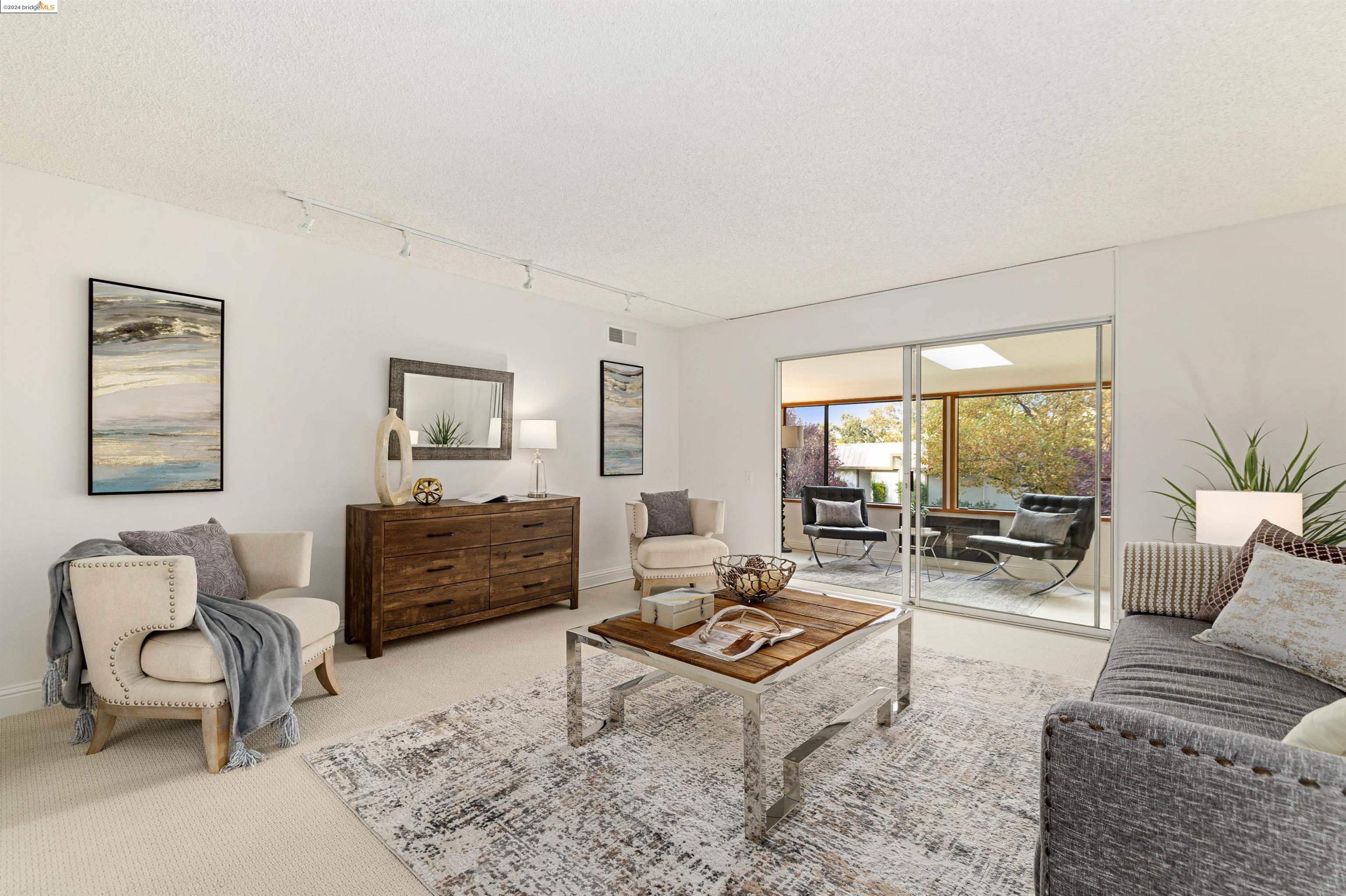 Photo #10: 41079357 Listing: Photo #10
