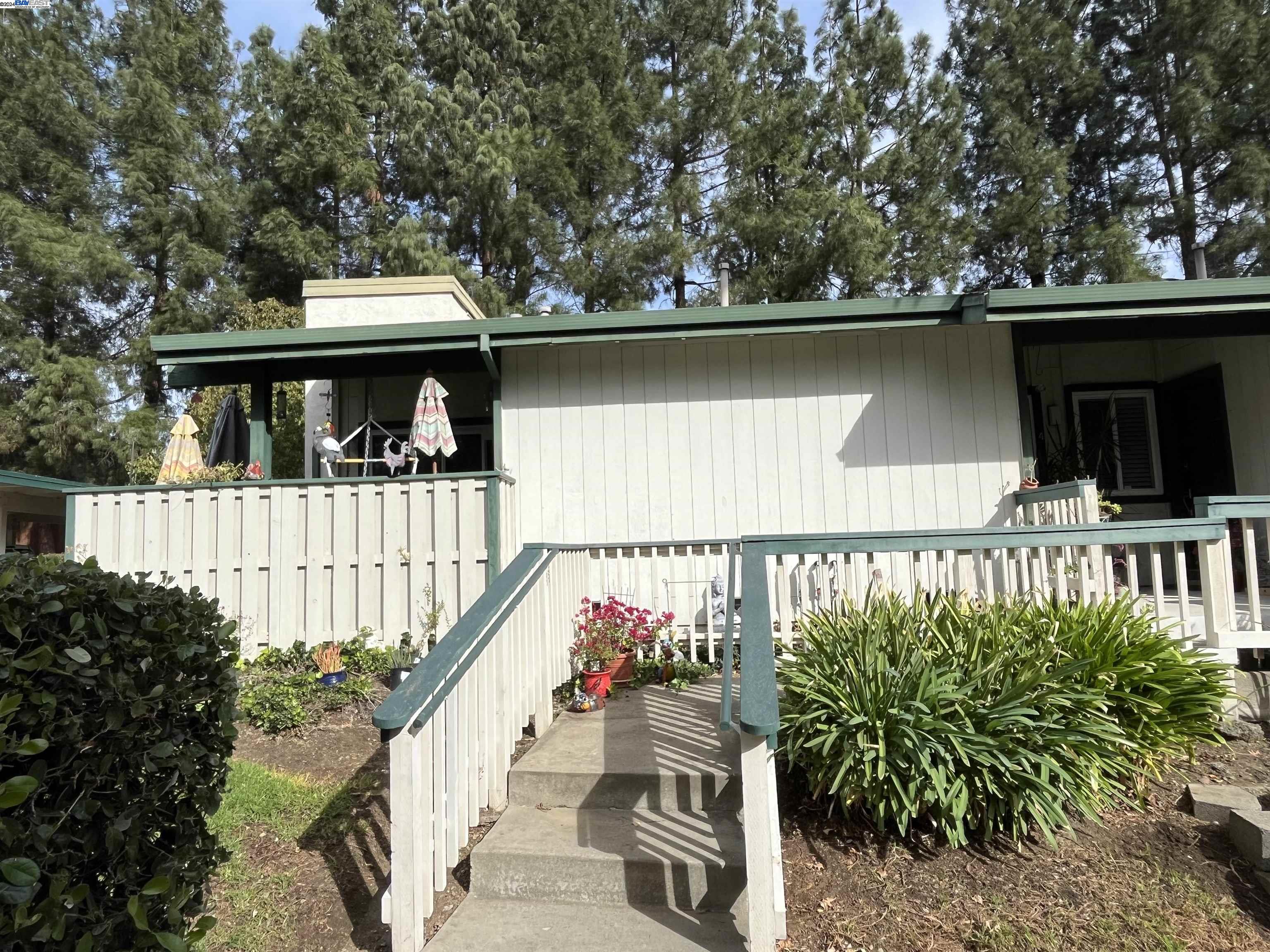 Photo #2: 41079360 Listing 