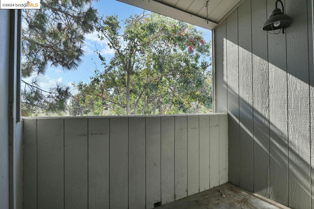 Detail Gallery Image 16 of 18 For 1333 N Camino Alto #318,  Vallejo,  CA 94589 - 2 Beds | 2 Baths