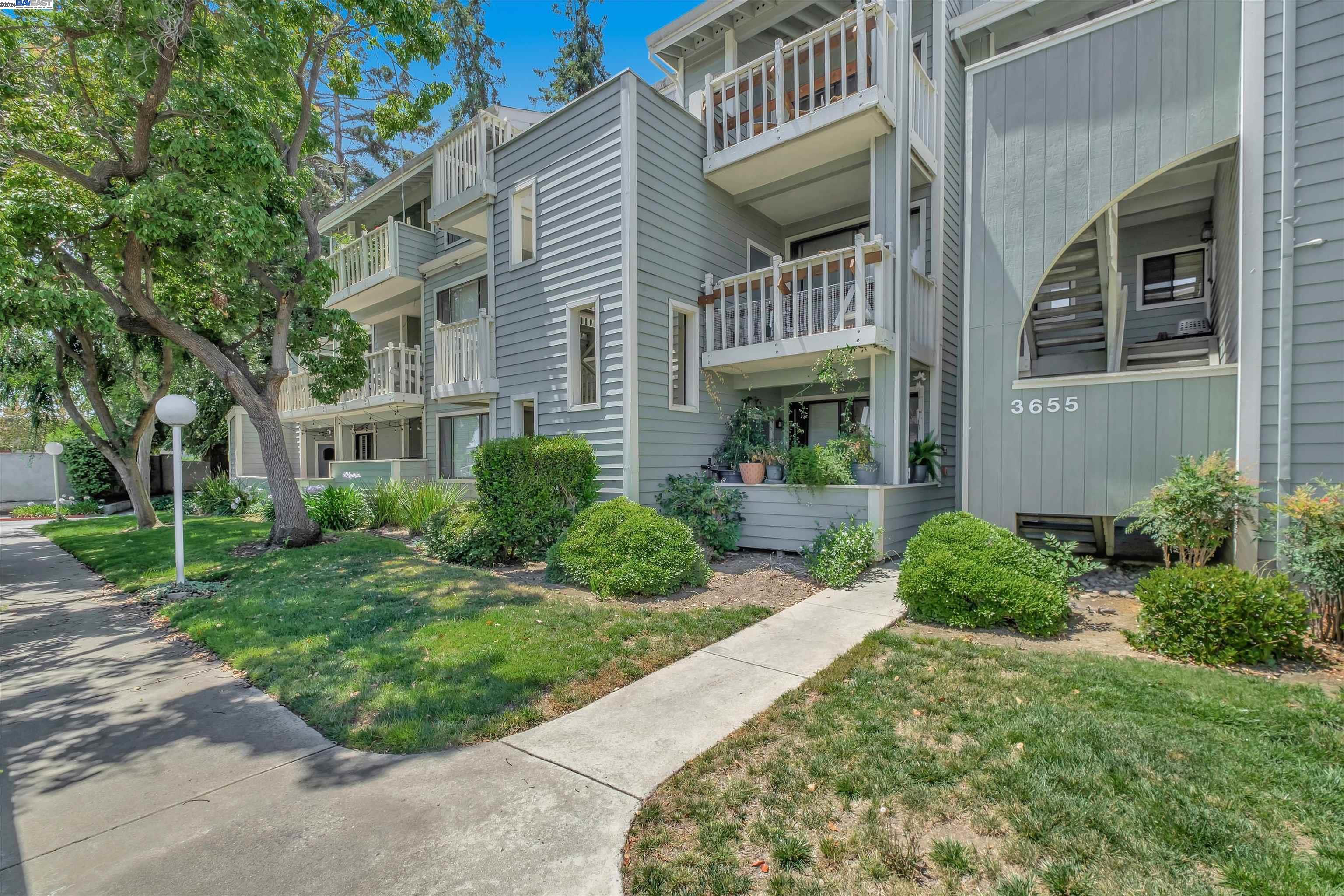 Photo #2: 41079372 Listing 