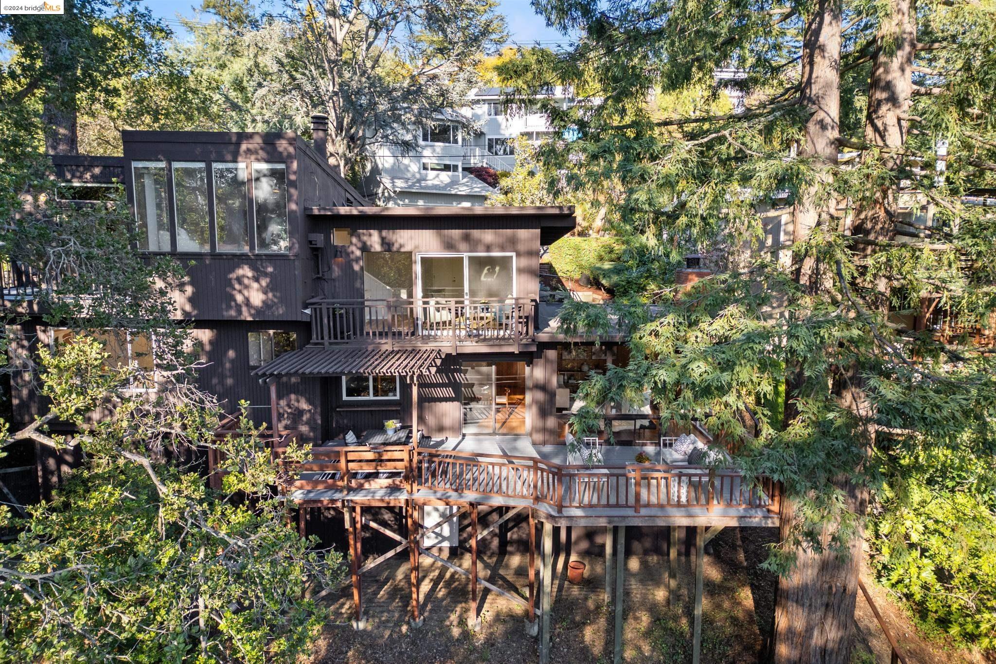 2153 Magellan Dr