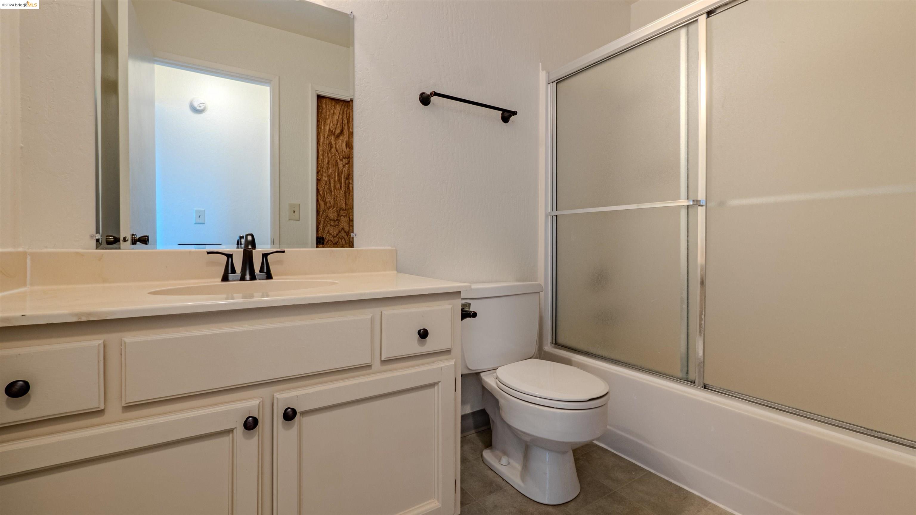 Detail Gallery Image 17 of 23 For 2701 Countrywood Dr, Antioch,  CA 94509 - 2 Beds | 2 Baths