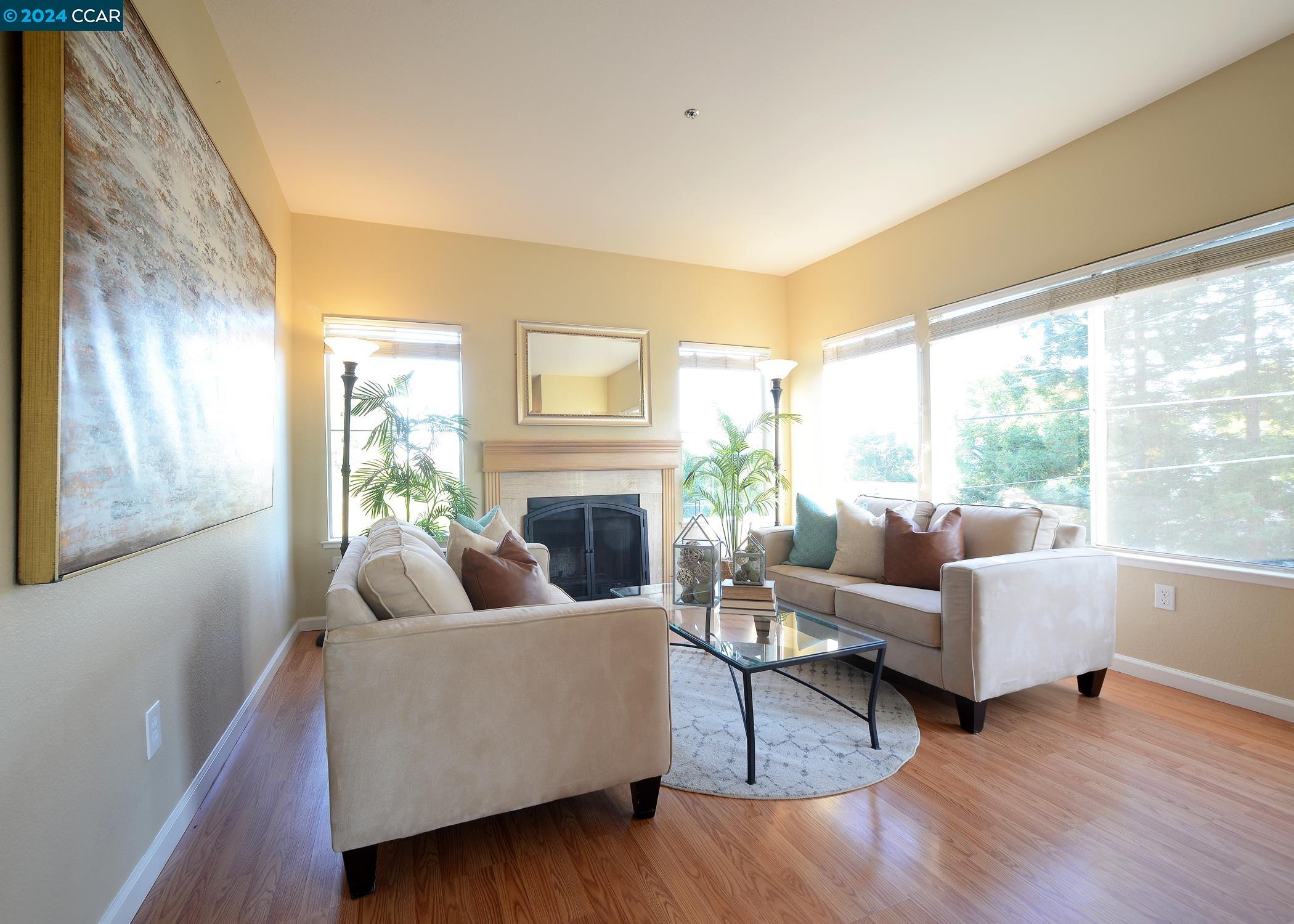 Detail Gallery Image 2 of 24 For 735 Buchanan Street #118,  Benicia,  CA 94510 - 2 Beds | 2 Baths