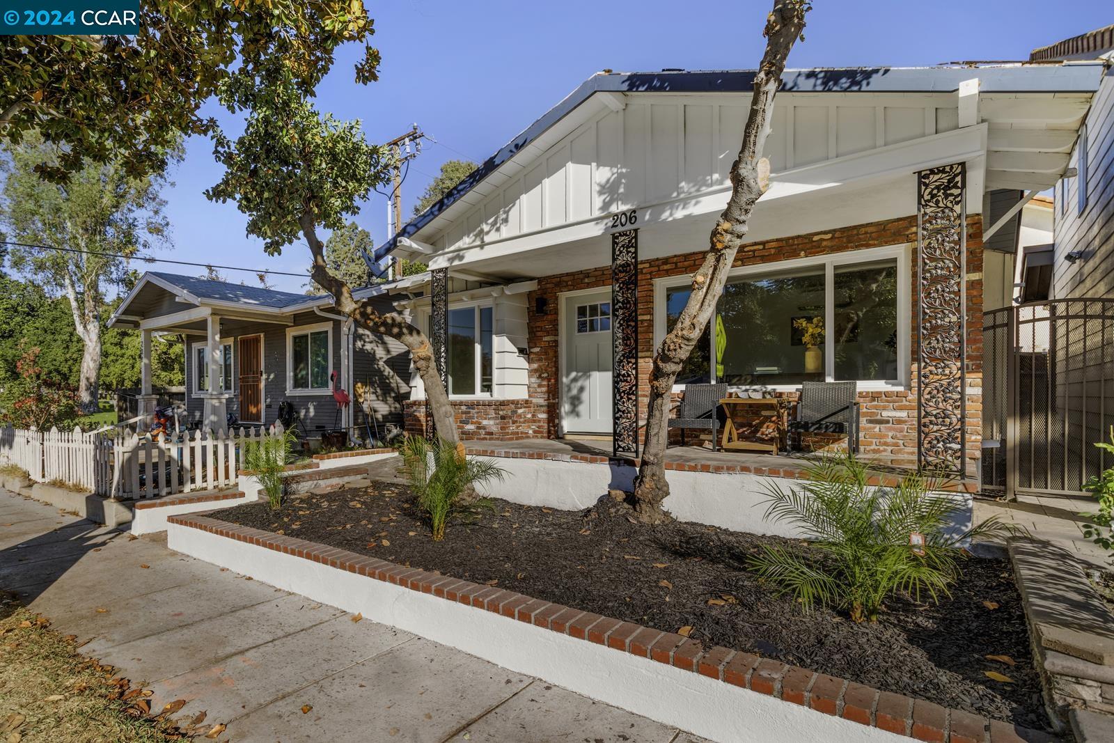 Detail Gallery Image 1 of 1 For 206 N Palm Avenue, Alhambra,  CA 91801 - 1 Beds | 1 Baths