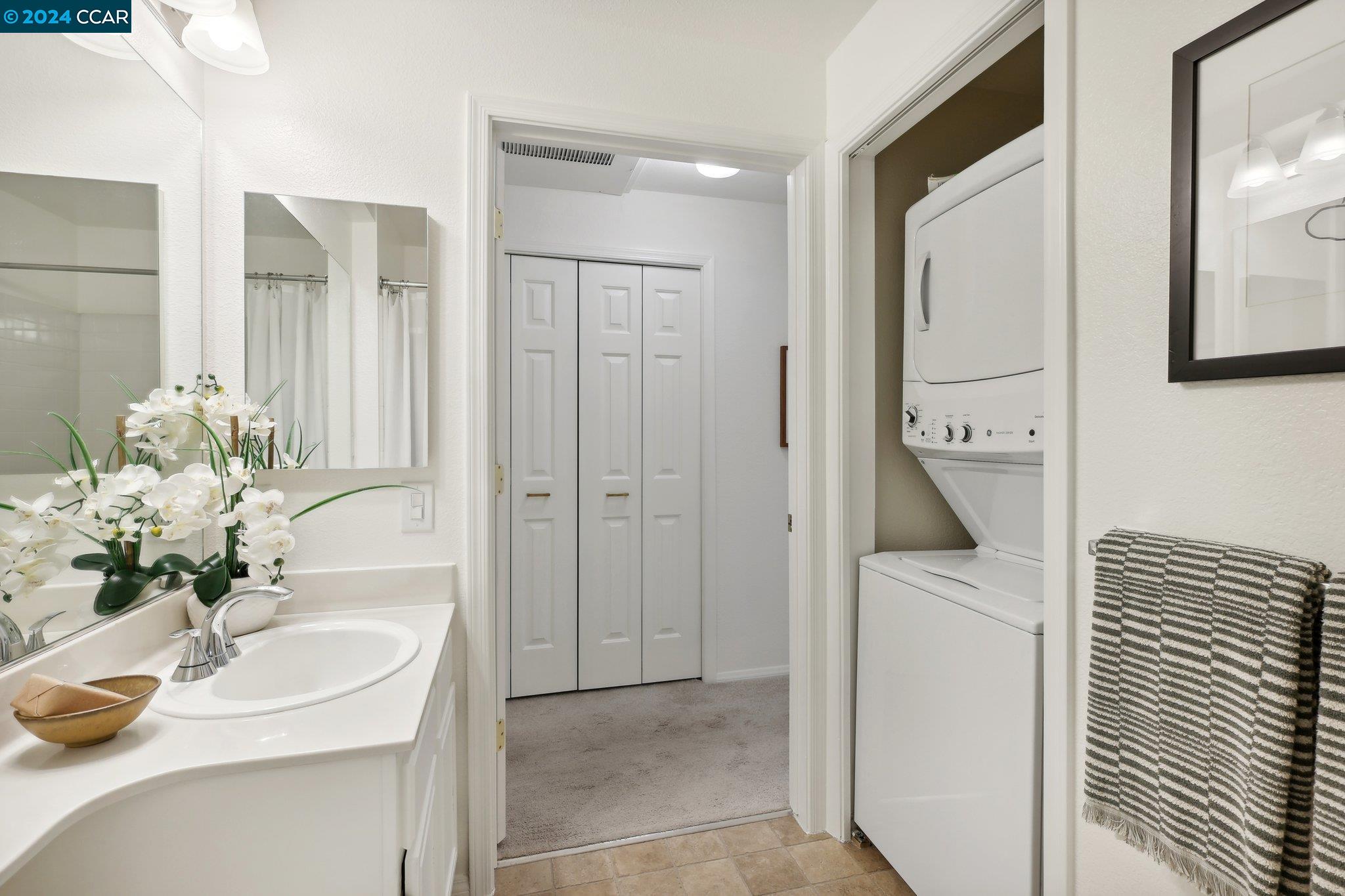 Detail Gallery Image 28 of 47 For 1860 Tice Creek Dr #1449,  Walnut Creek,  CA 94595 - 1 Beds | 2 Baths