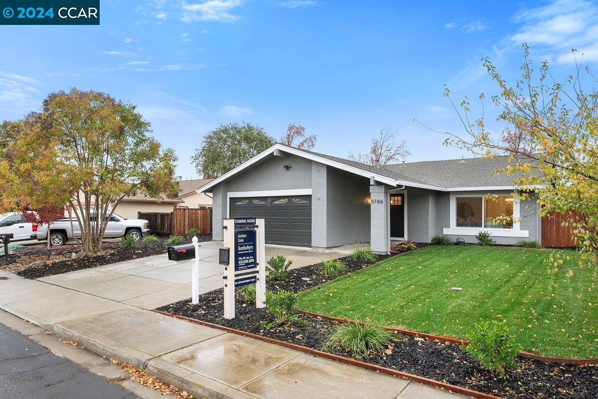 Detail Gallery Image 1 of 1 For 5186 Bianca Way, Livermore,  CA 94550 - 3 Beds | 2 Baths