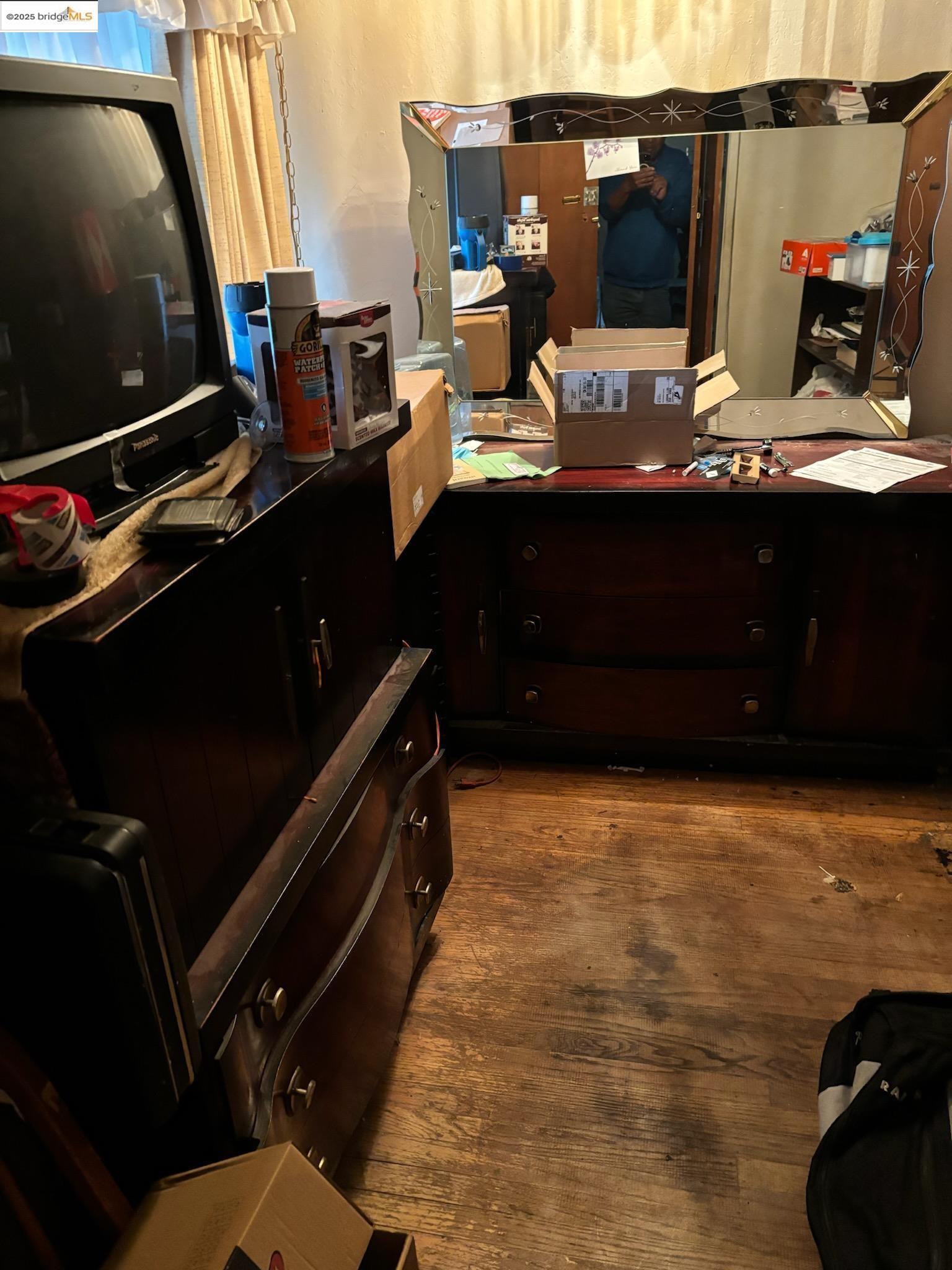 138 Eldridge Avenue, Oakland, California 94603, 3 Bedrooms Bedrooms, 6 Rooms Rooms,1 BathroomBathrooms,Residential,For Sale,138 Eldridge Avenue,41079615