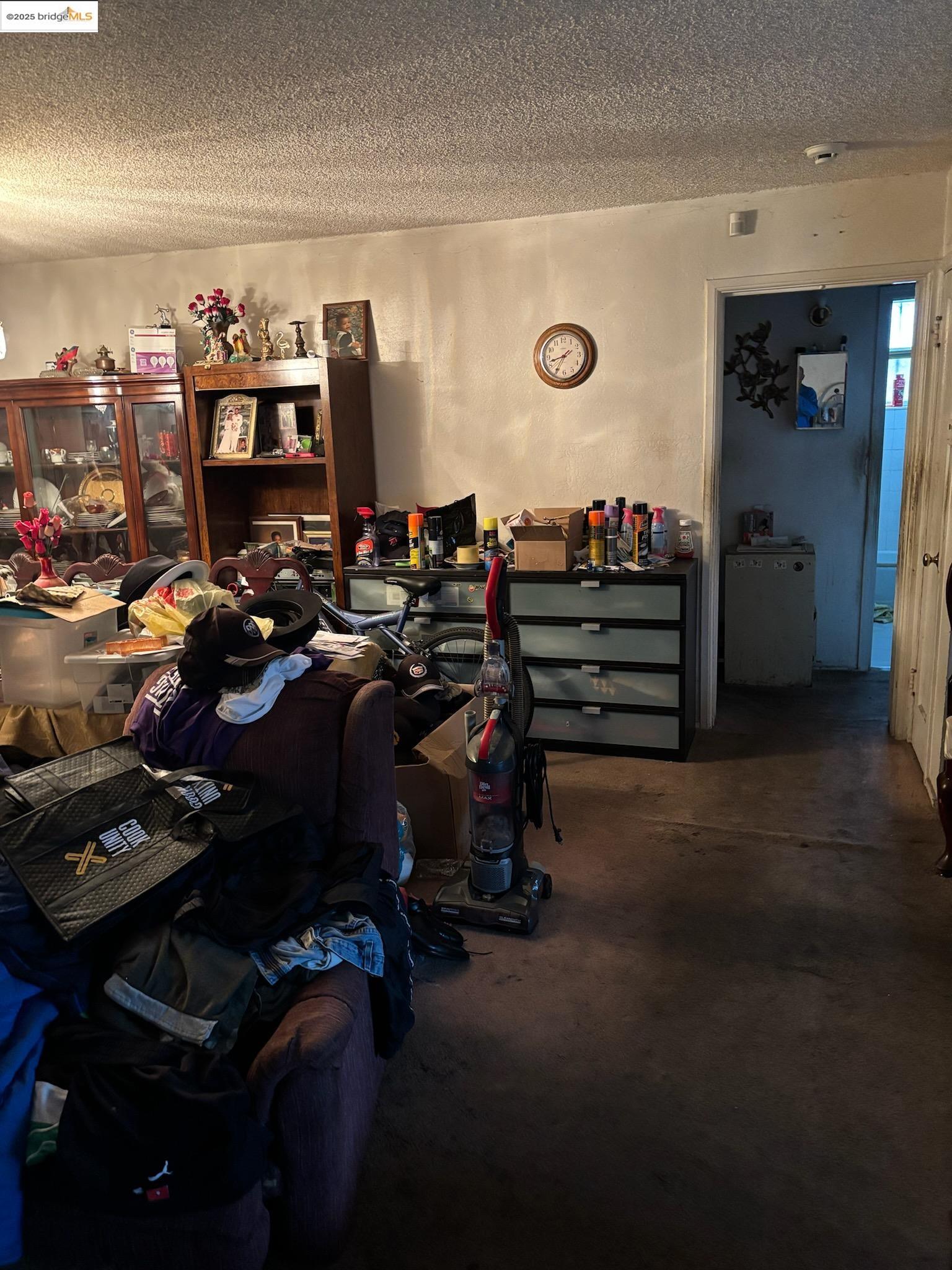 138 Eldridge Avenue, Oakland, California 94603, 3 Bedrooms Bedrooms, 6 Rooms Rooms,1 BathroomBathrooms,Residential,For Sale,138 Eldridge Avenue,41079615