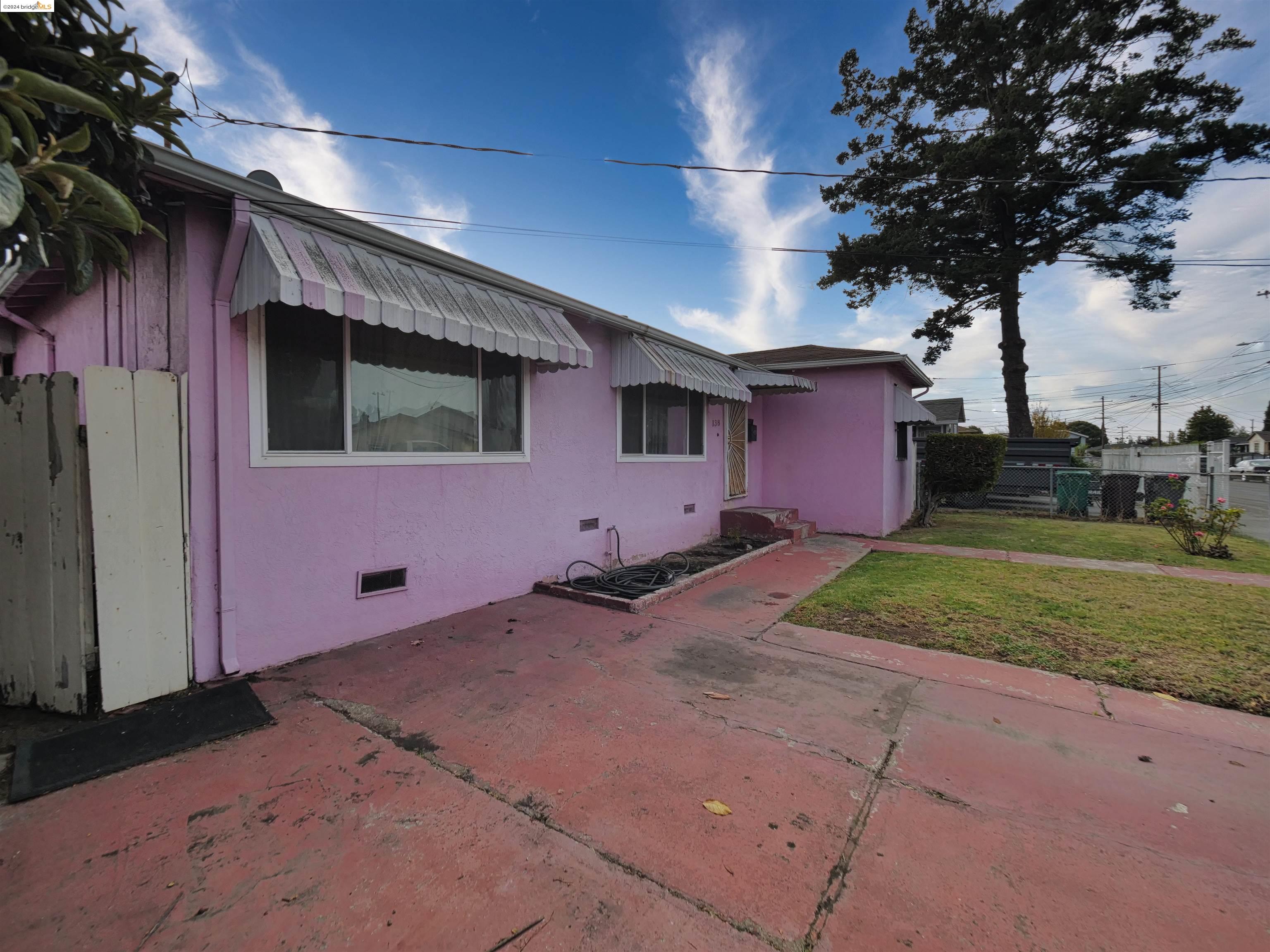 138 Eldridge Avenue, Oakland, California 94603, 3 Bedrooms Bedrooms, 6 Rooms Rooms,1 BathroomBathrooms,Residential,For Sale,138 Eldridge Avenue,41079615