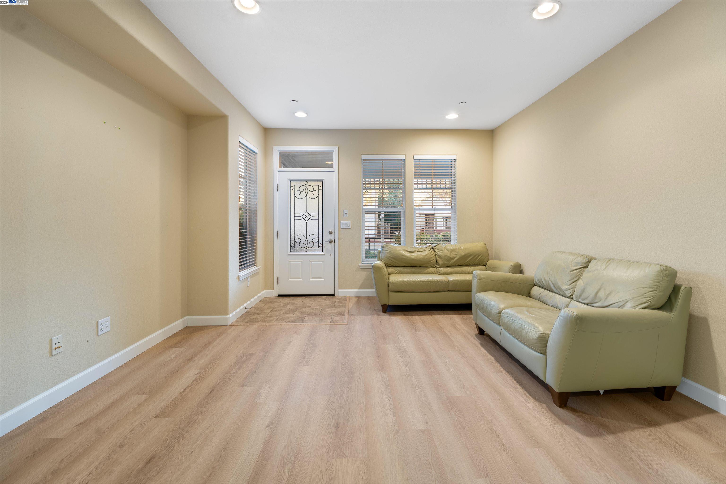 Photo #4: 41079637 Listing 