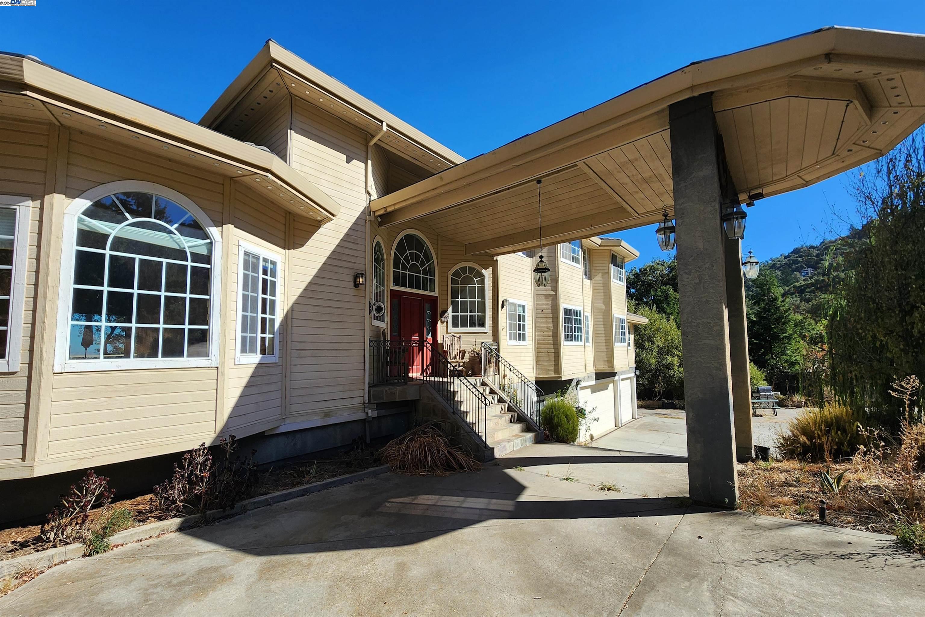 Detail Gallery Image 2 of 60 For 245 Heacox Rd, Woodside,  CA 94062 - 5 Beds | 5 Baths