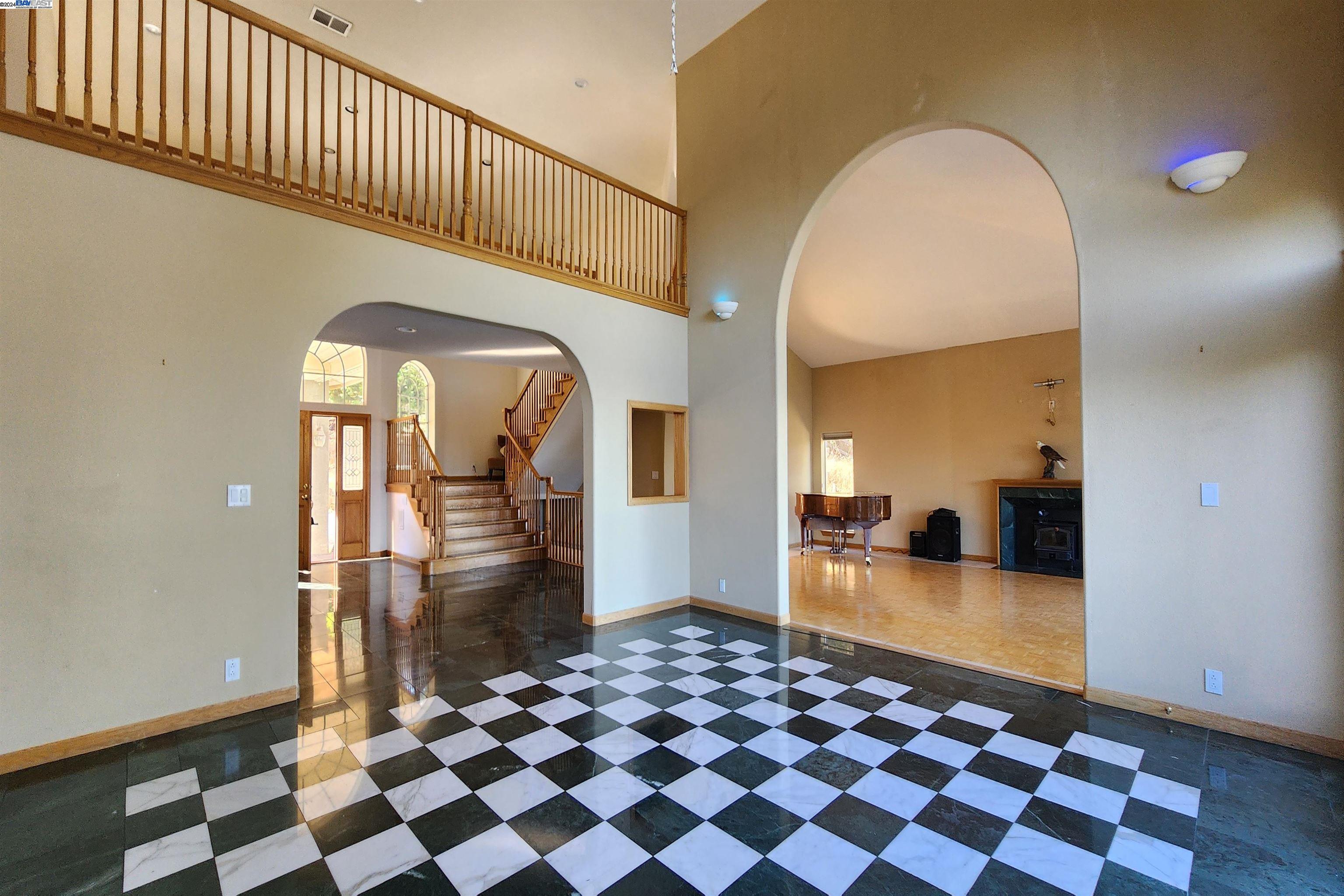 Detail Gallery Image 13 of 60 For 245 Heacox Rd, Woodside,  CA 94062 - 5 Beds | 5 Baths