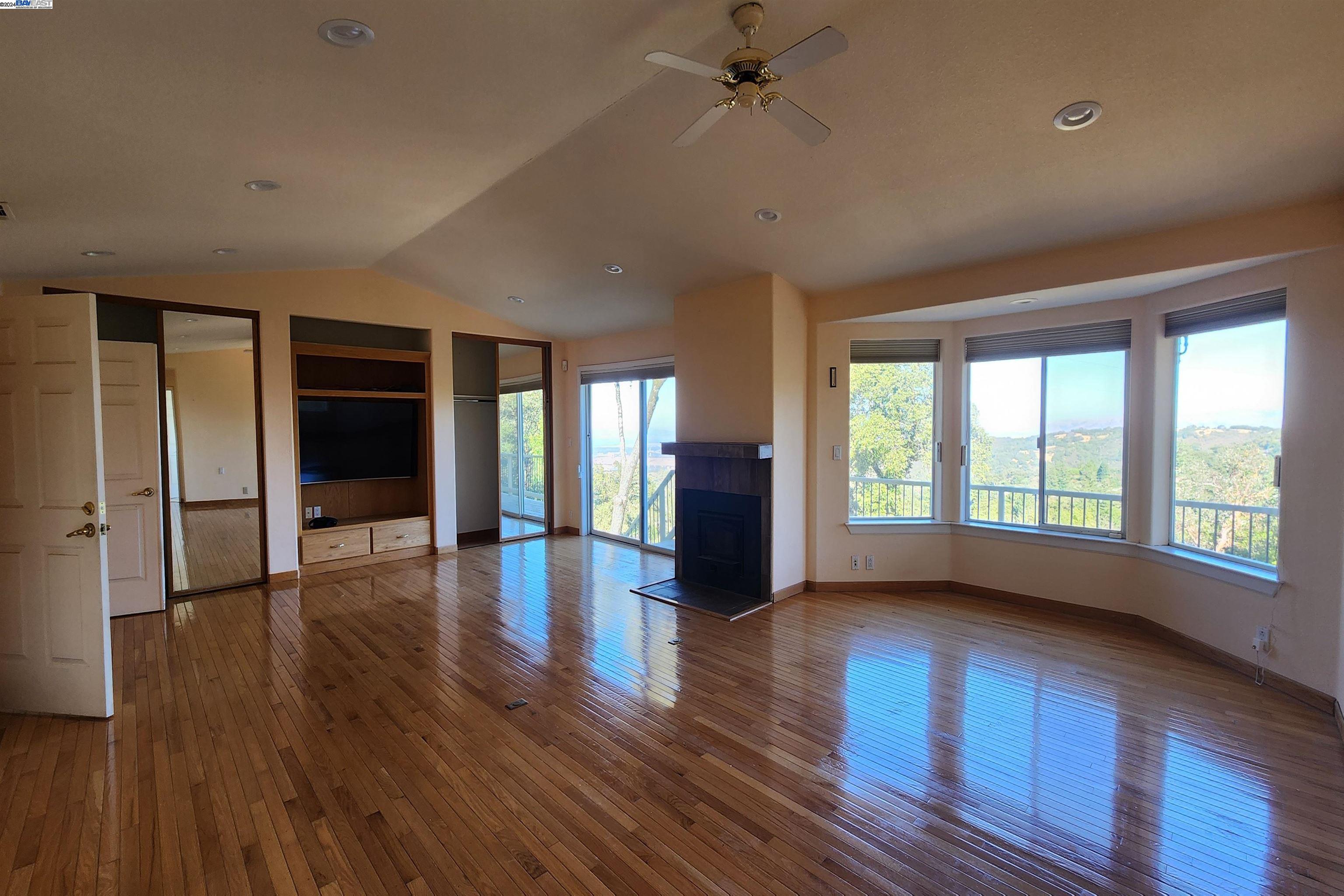Detail Gallery Image 19 of 60 For 245 Heacox Rd, Woodside,  CA 94062 - 5 Beds | 5 Baths