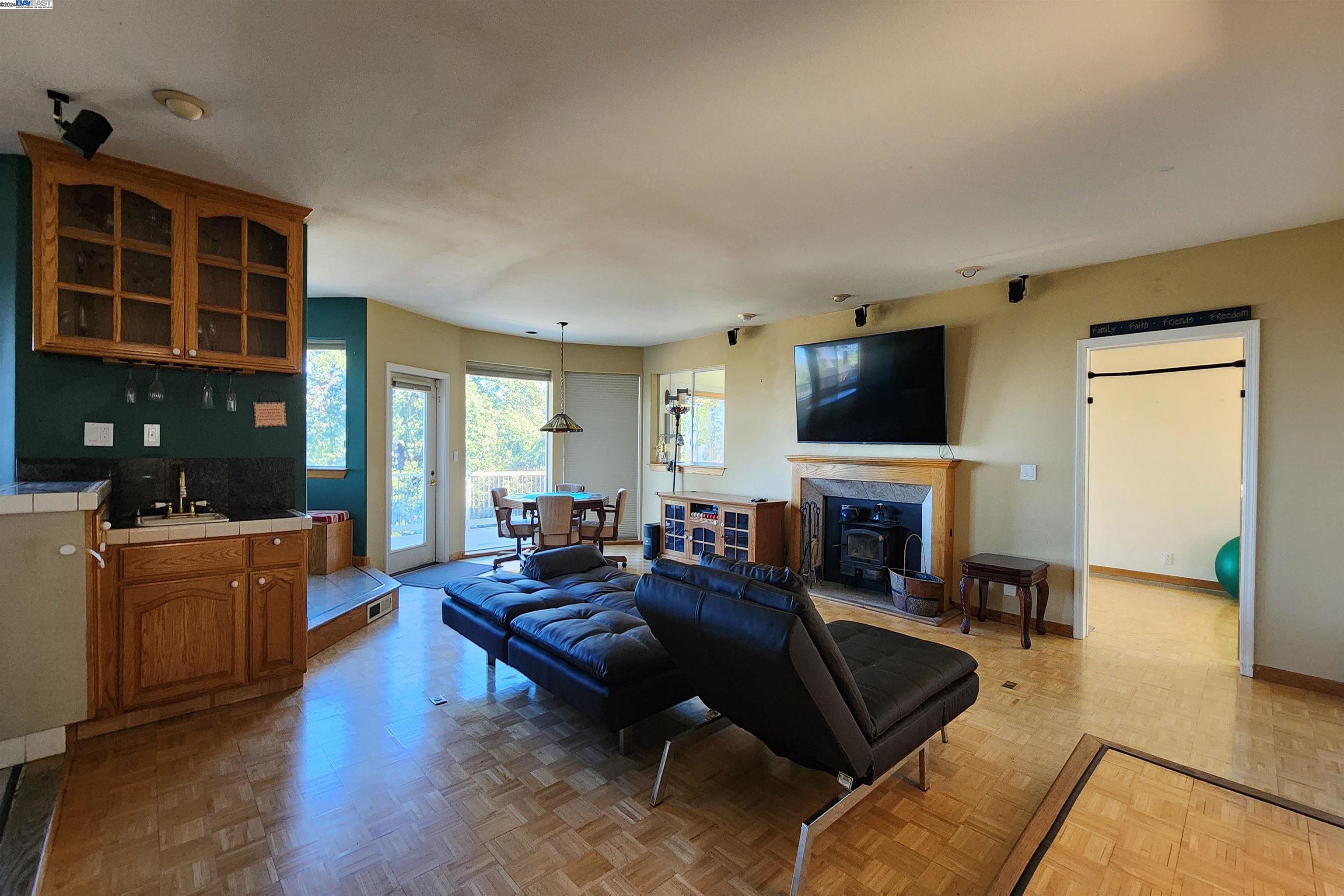 Detail Gallery Image 38 of 60 For 245 Heacox Rd, Woodside,  CA 94062 - 5 Beds | 5 Baths