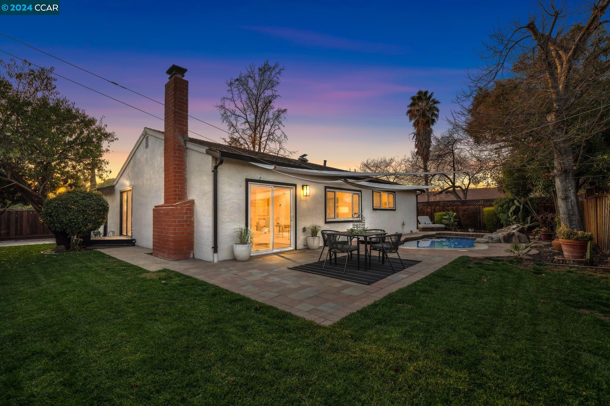 Detail Gallery Image 1 of 1 For 920 Getoun Dr, Concord,  CA 94518 - 3 Beds | 2 Baths