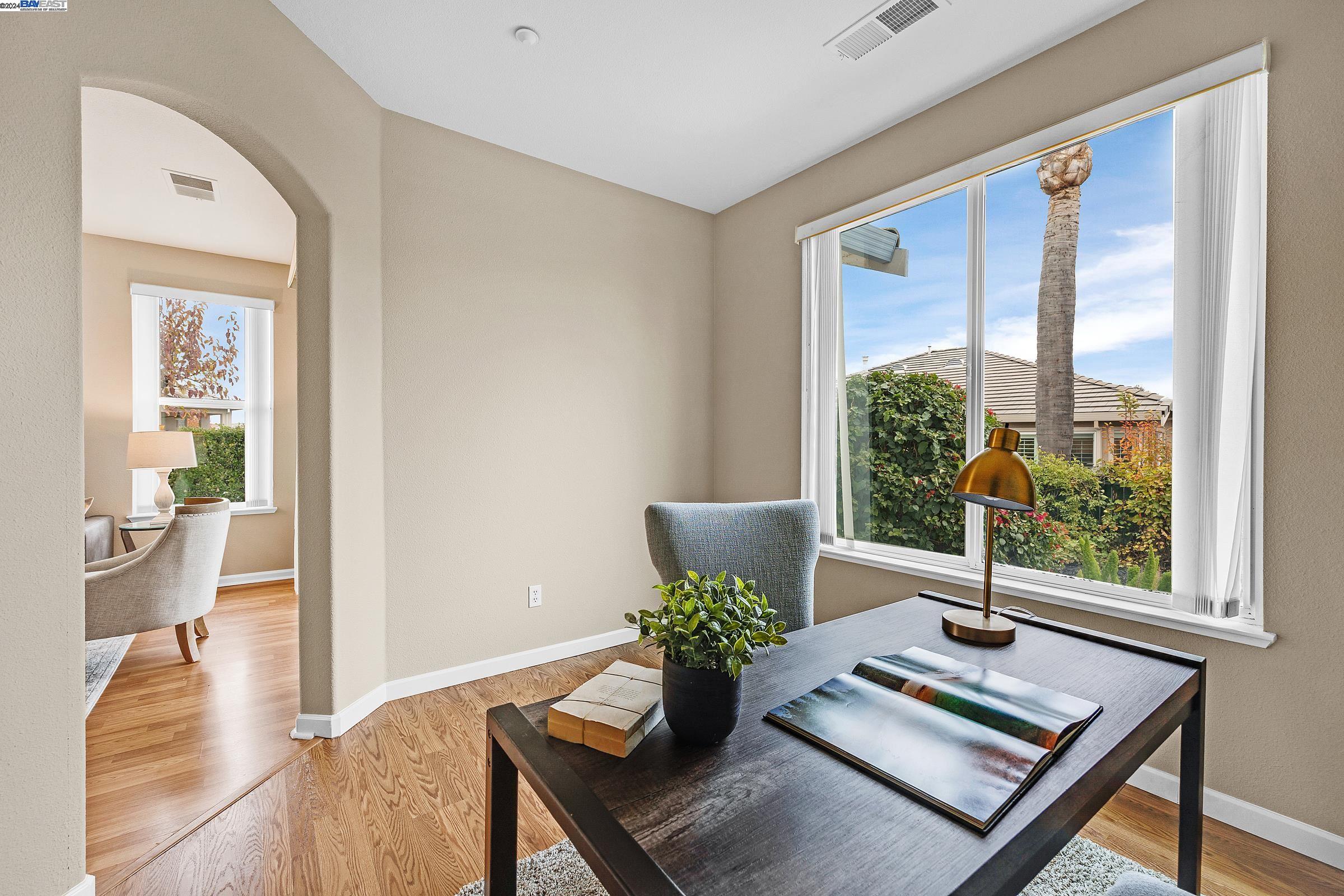 Detail Gallery Image 17 of 44 For 1380 Bonum Way, Brentwood,  CA 94513 - 2 Beds | 2 Baths