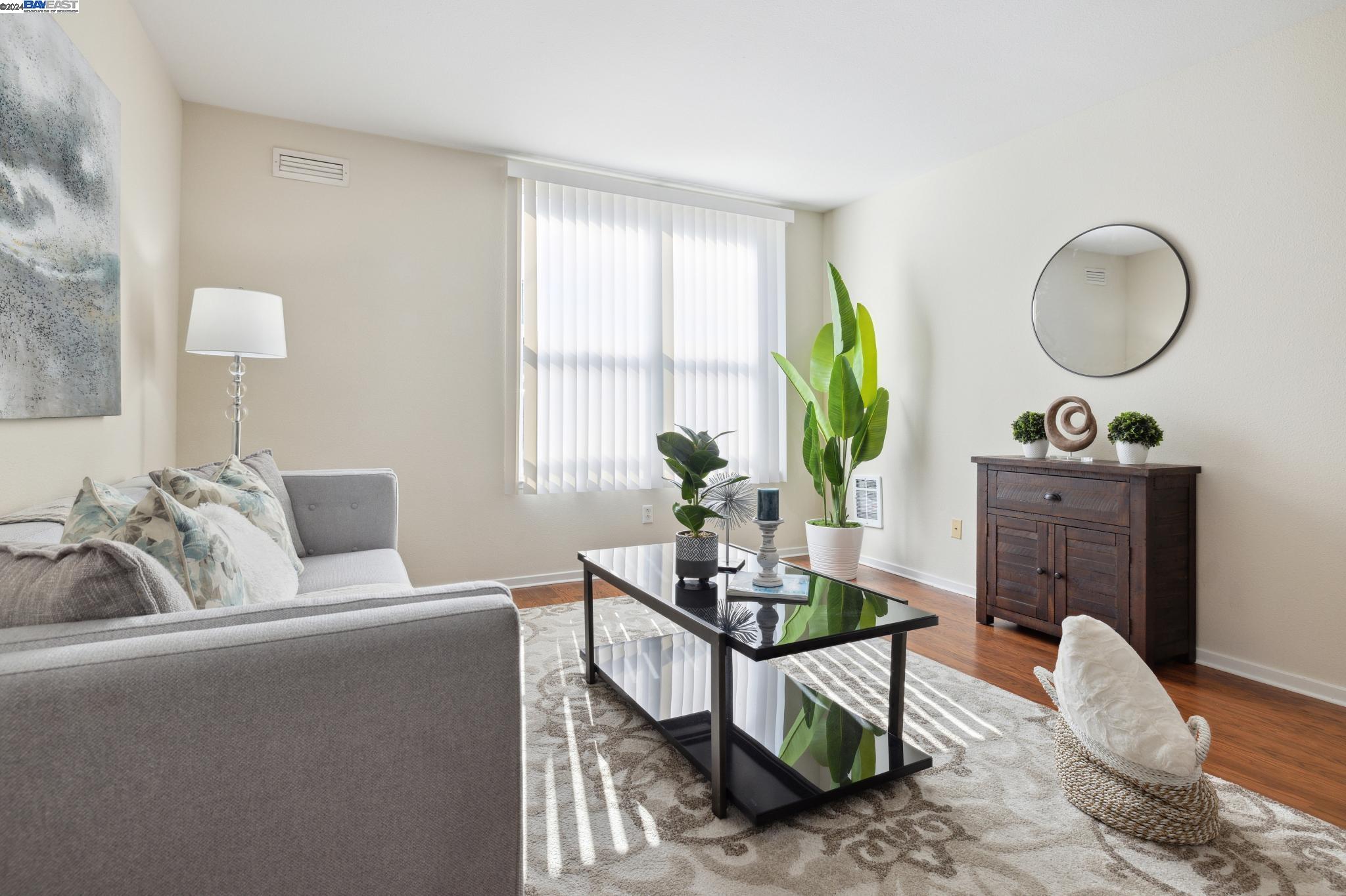 Detail Gallery Image 6 of 60 For 8400 Oceanview Terrace #112,  San Francisco,  CA 94132 - 1 Beds | 1 Baths