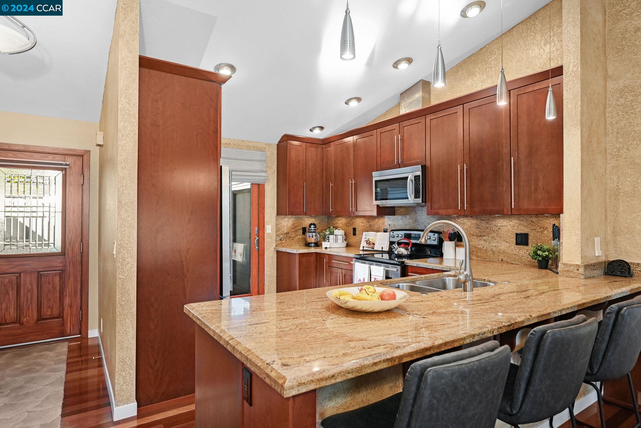 Photo #6: 41079752 Listing 