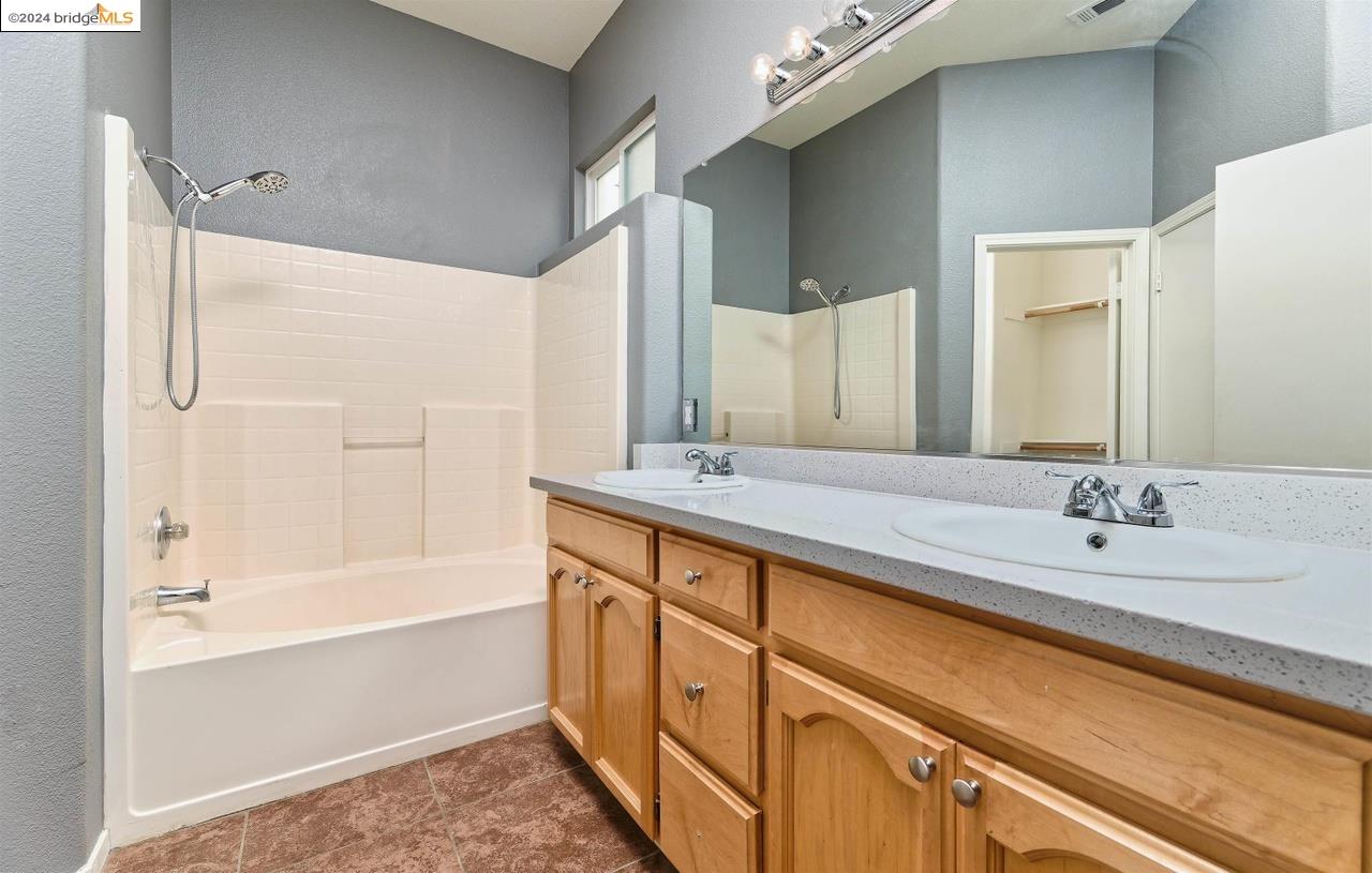 Detail Gallery Image 13 of 14 For 922 Blossom Dr, Brentwood,  CA 94513 - 3 Beds | 2 Baths