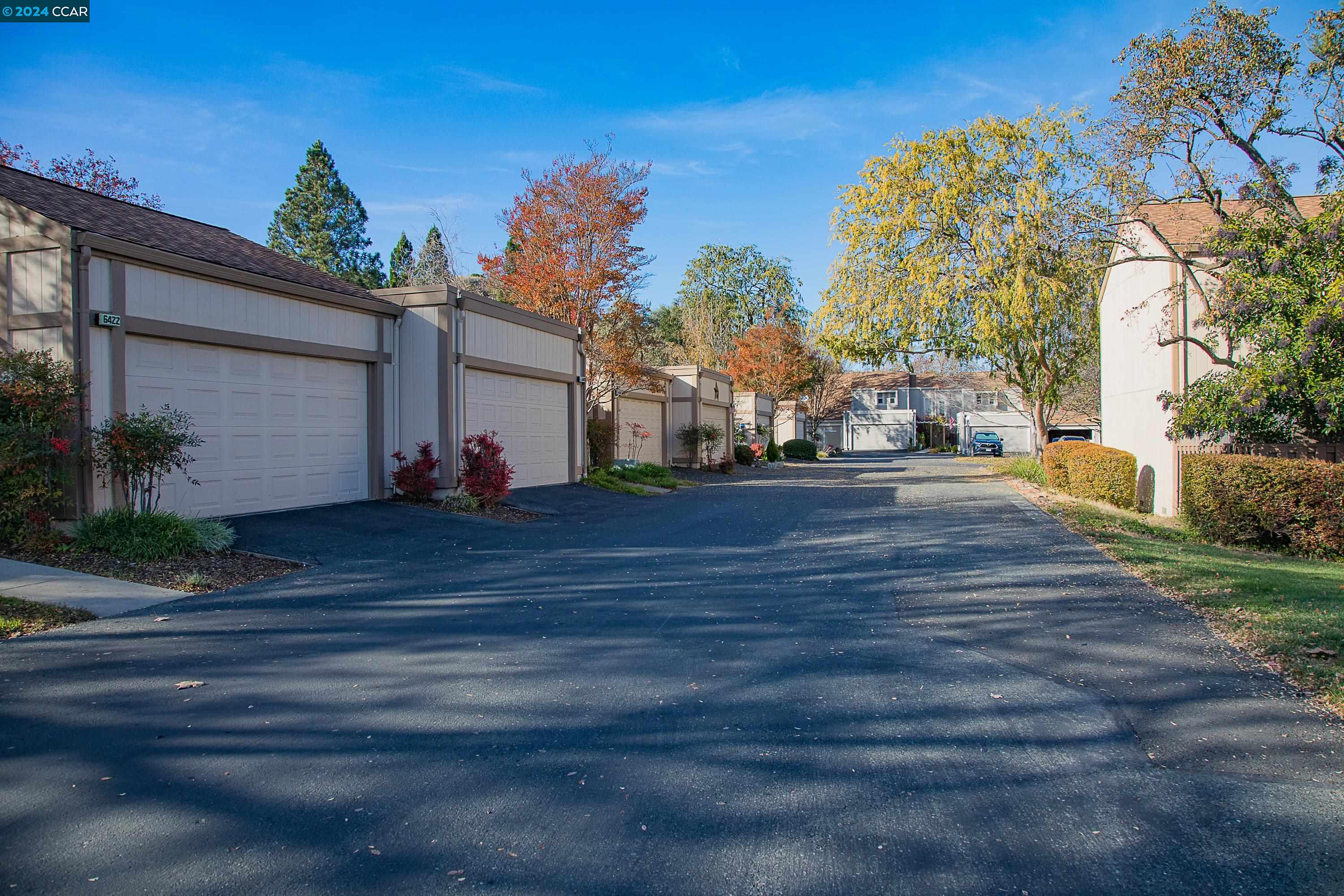 Photo #2: 41079764 Listing 