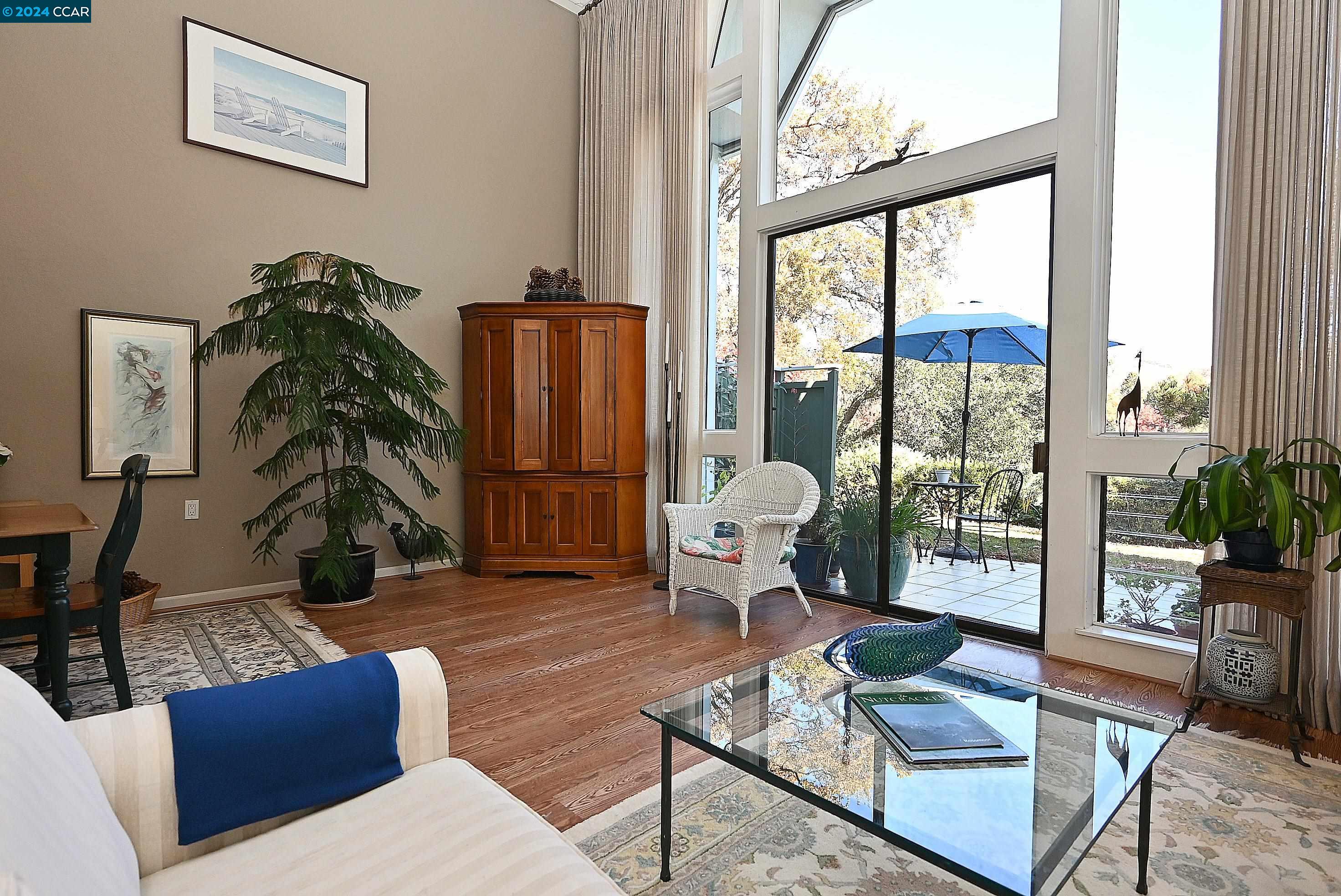Detail Gallery Image 1 of 1 For 2748 Tice Creek Dr #2,  Walnut Creek,  CA 94595 - 2 Beds | 2 Baths