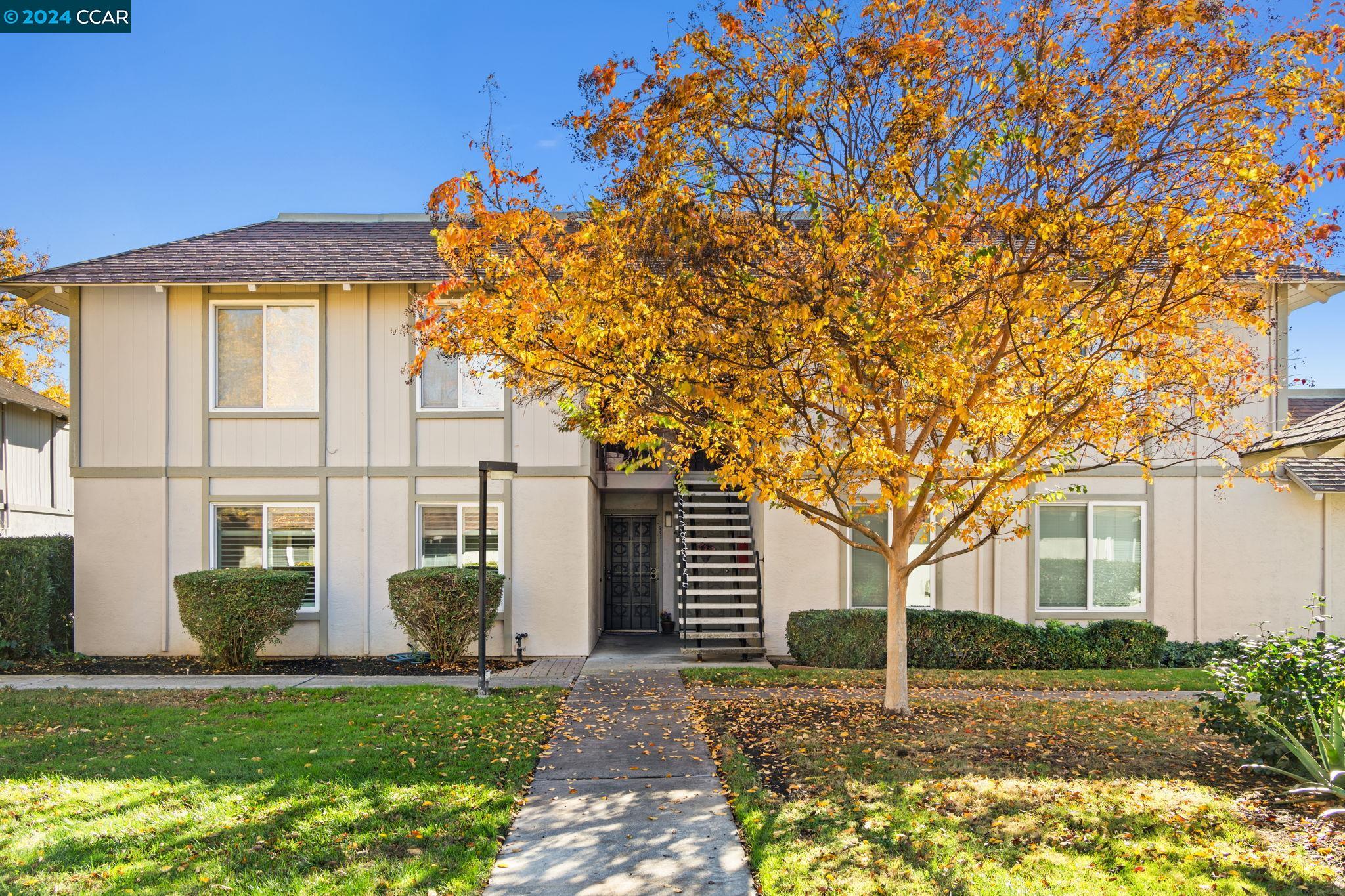 More Details about MLS # 41079809 : 825 OAK GROVE RD # 31