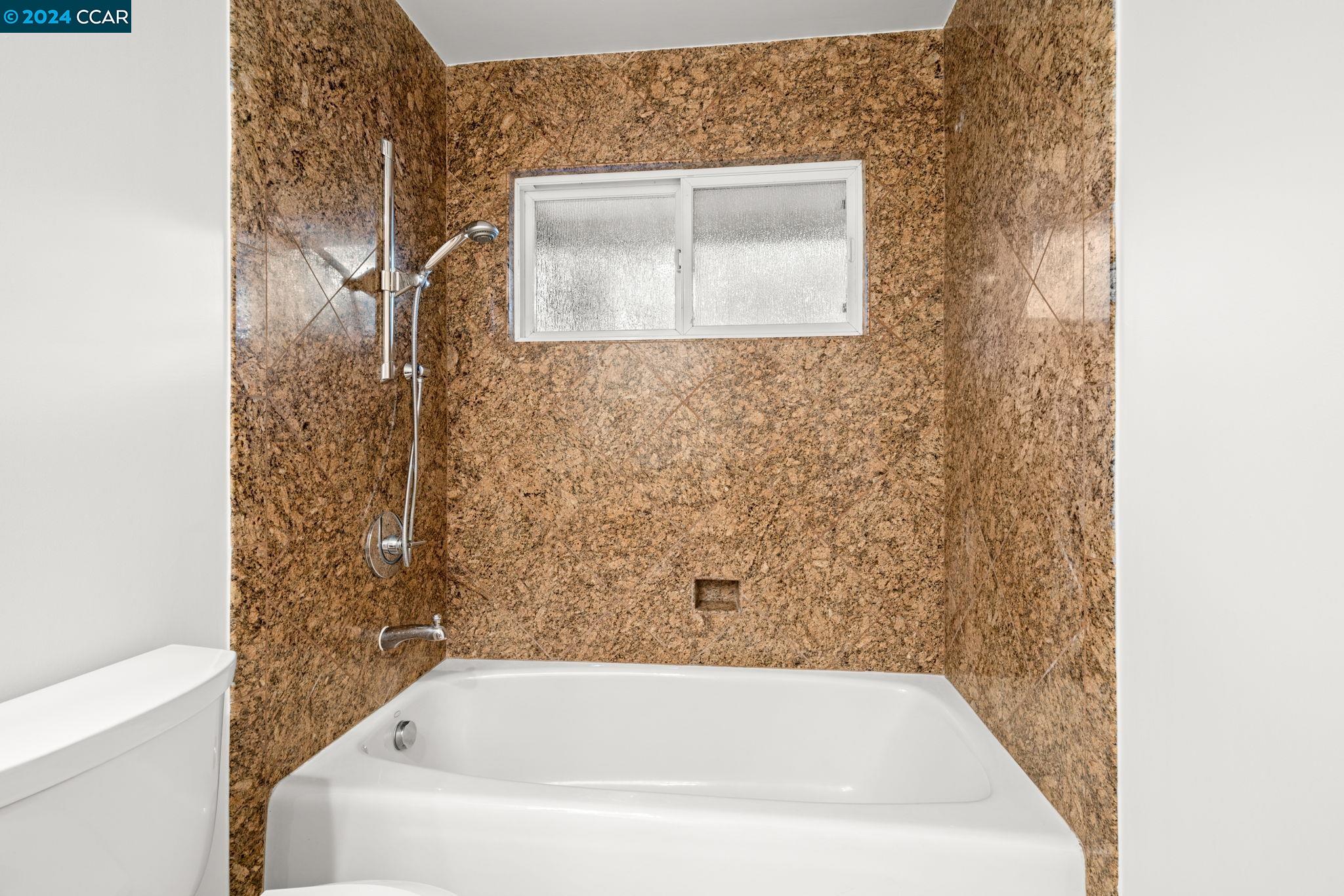 Detail Gallery Image 31 of 46 For 1190 Ridgewood Dr, Concord,  CA 94518 - 3 Beds | 2 Baths