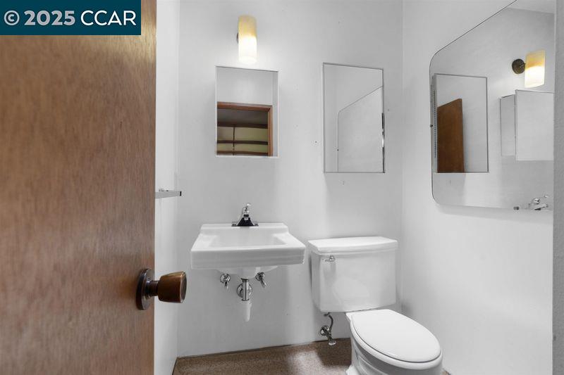 Detail Gallery Image 15 of 17 For 144 Castle Crest Rd, Alamo,  CA 94507 - 3 Beds | 1/1 Baths