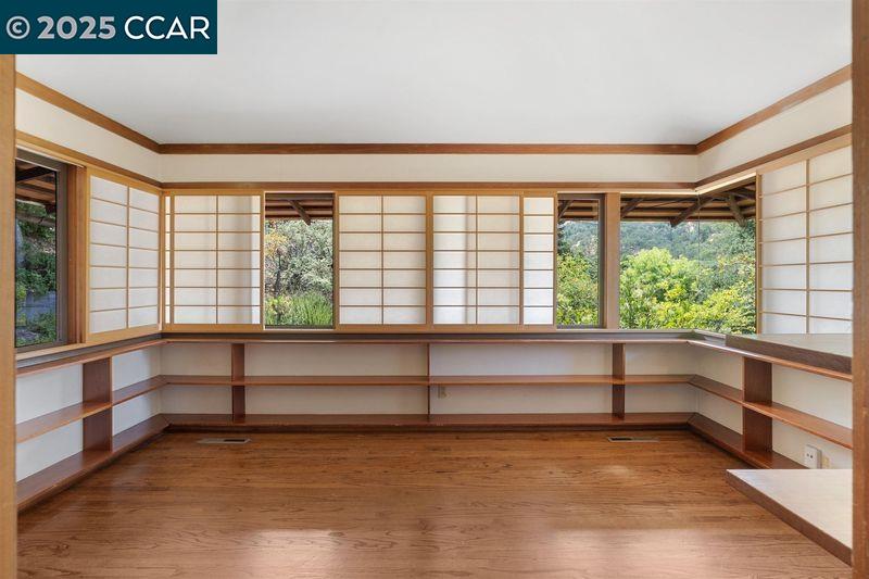 Detail Gallery Image 7 of 17 For 144 Castle Crest Rd, Alamo,  CA 94507 - 3 Beds | 1/1 Baths