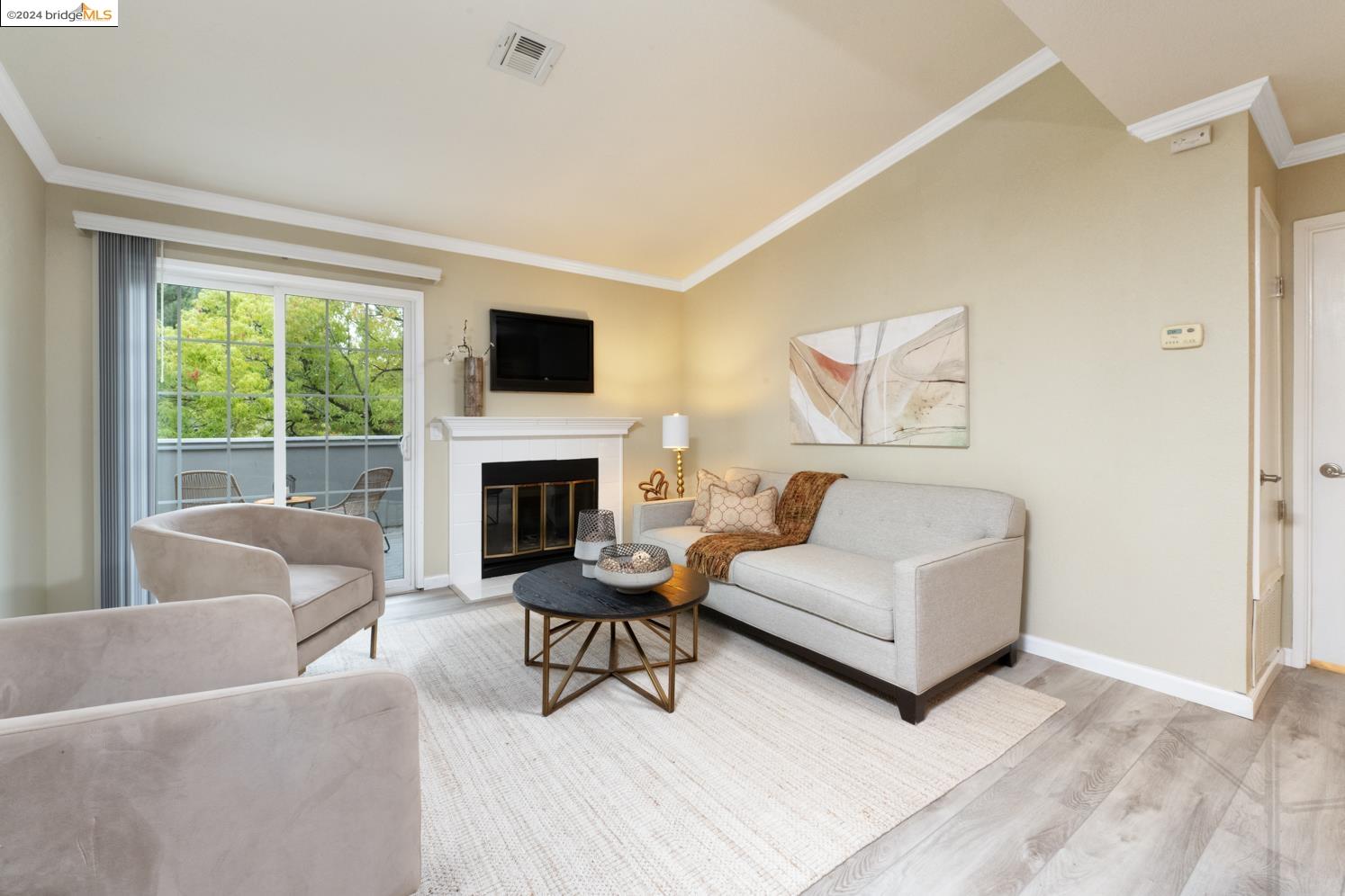 Photo #2: 41079898 Listing 