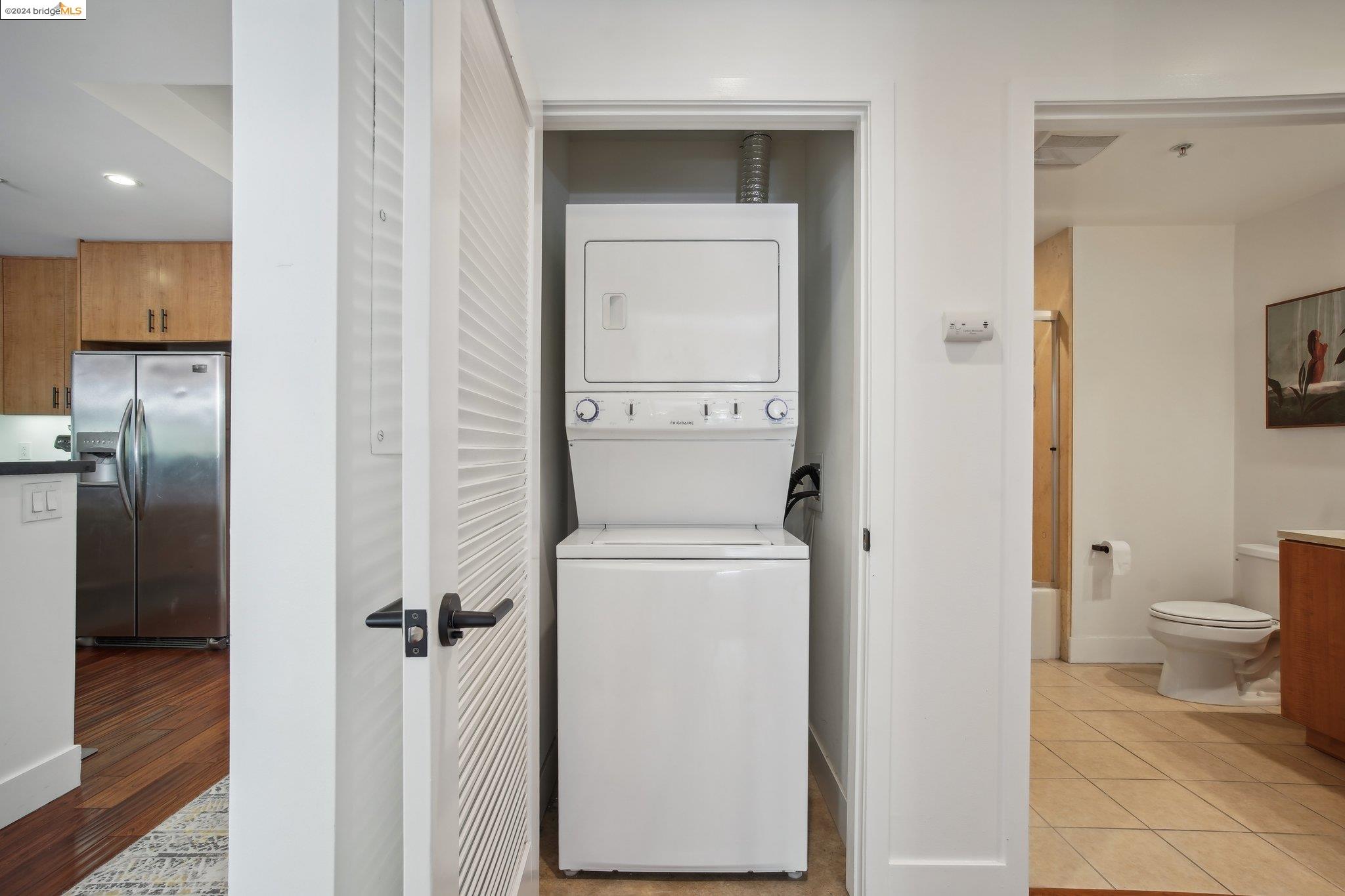 Detail Gallery Image 17 of 18 For 438 W Grand Ave #433,  Oakland,  CA 94612 - 1 Beds | 1 Baths