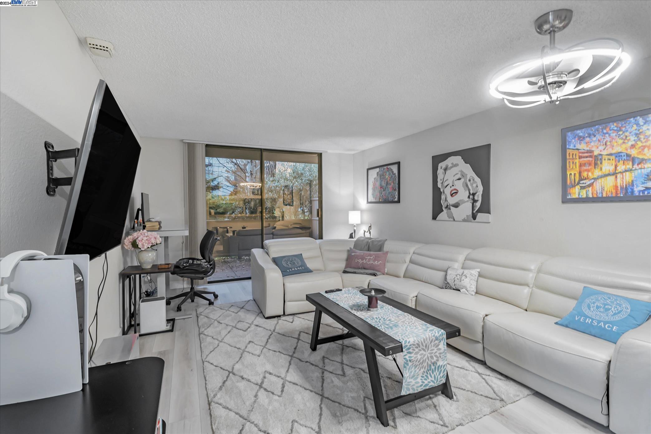 Detail Gallery Image 1 of 1 For 8108 Shelter Creek Ln, San Bruno,  CA 94066 - 1 Beds | 1 Baths