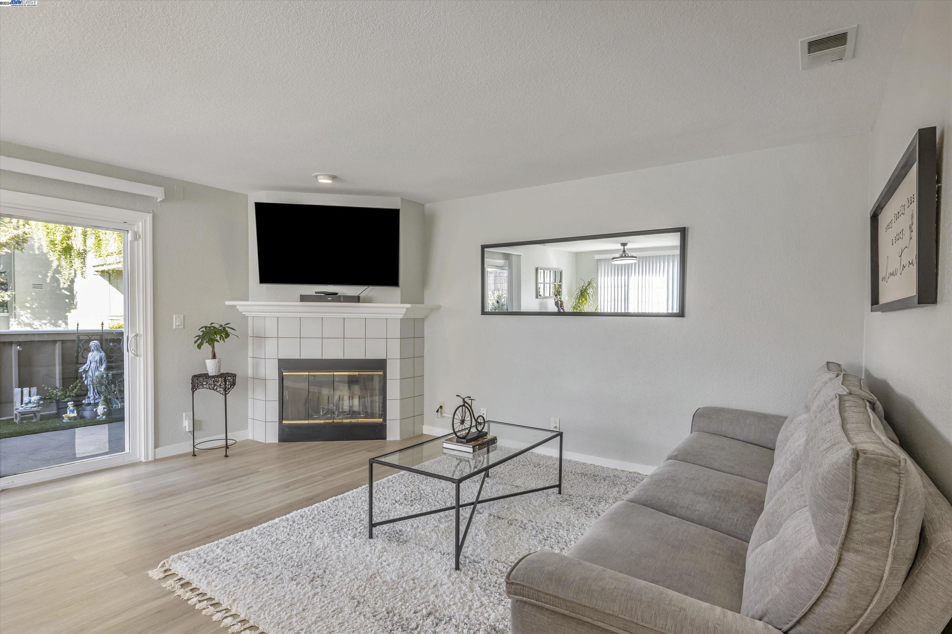 Photo #5: 41079942 Listing 