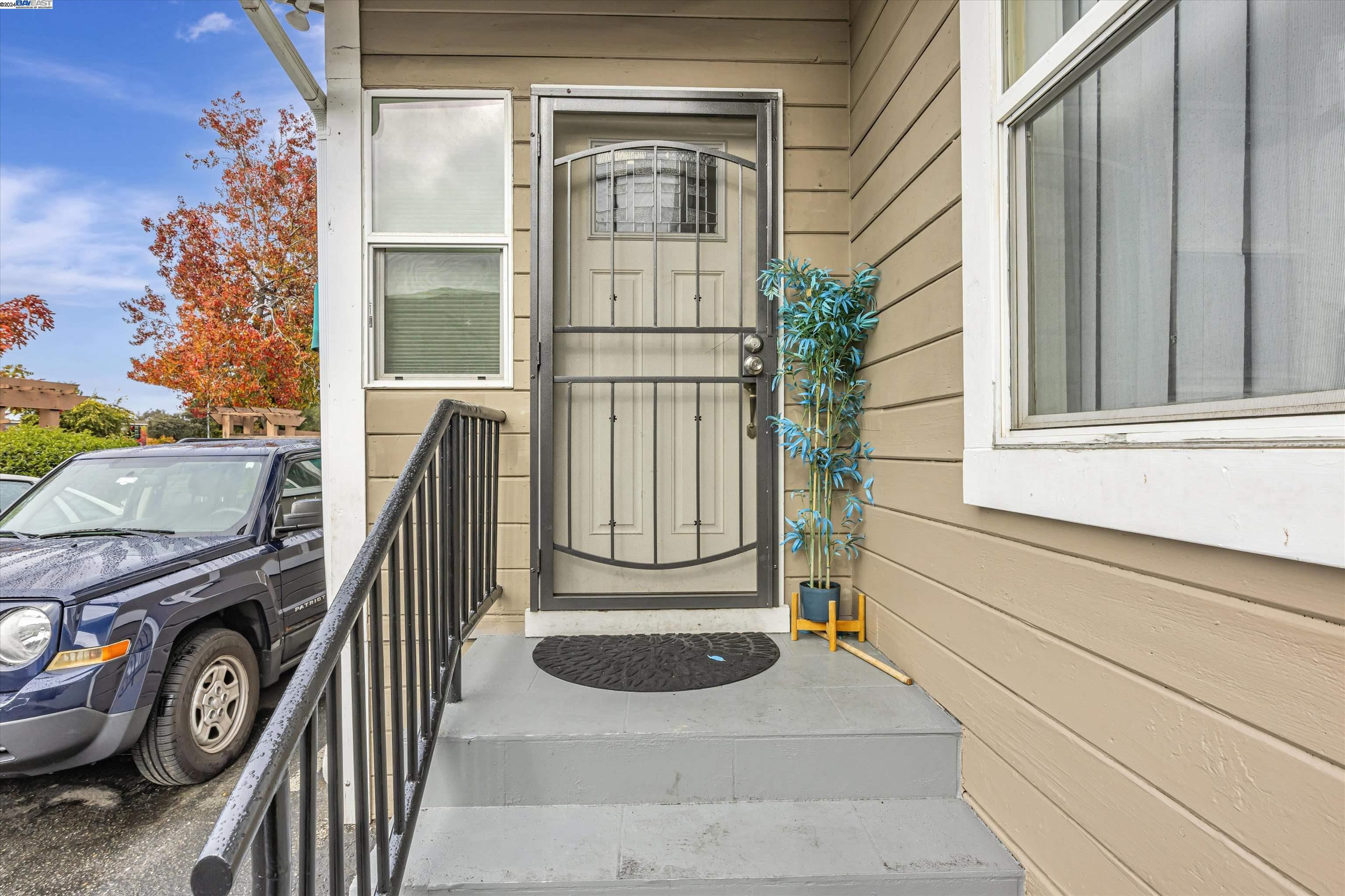 Detail Gallery Image 3 of 35 For 15540 Hesperian Blvd, San Lorenzo,  CA 94580 - – Beds | – Baths