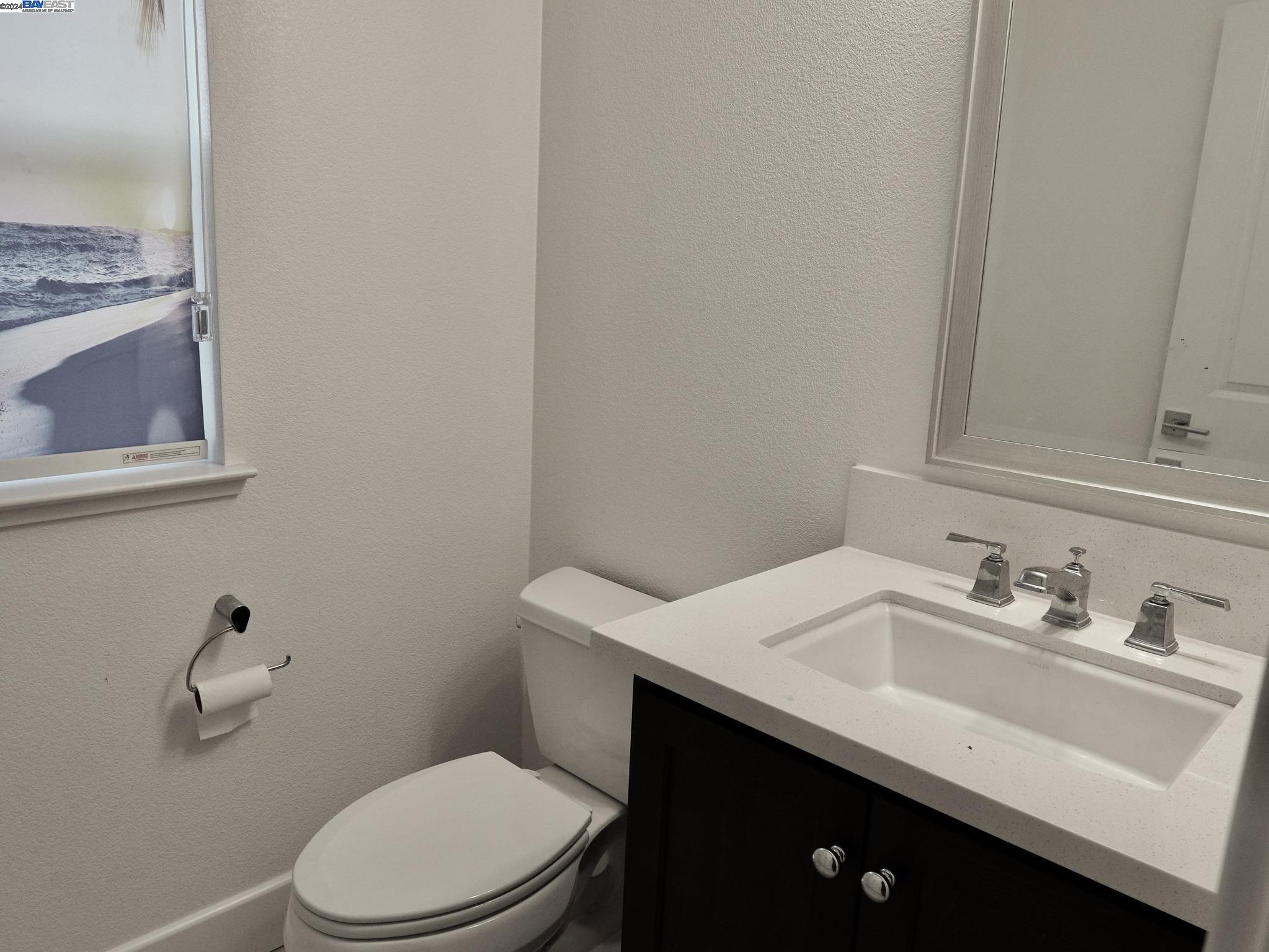 Detail Gallery Image 9 of 27 For 1429 S Haiku Loop, Mountain House,  CA 95391 - 3 Beds | 2/1 Baths