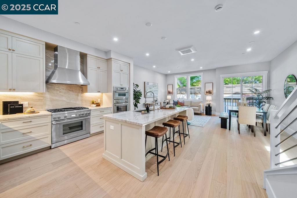 Detail Gallery Image 7 of 32 For 600 Hartz Ave #107,  Danville,  CA 94526 - 2 Beds | 2/1 Baths