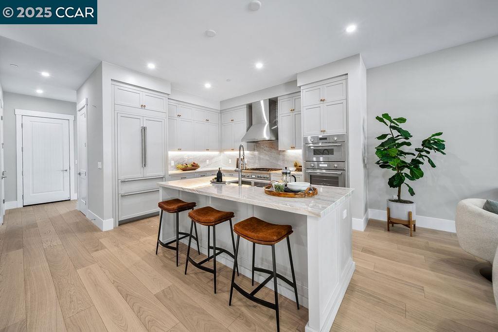 Detail Gallery Image 8 of 32 For 600 Hartz Ave #107,  Danville,  CA 94526 - 2 Beds | 2/1 Baths