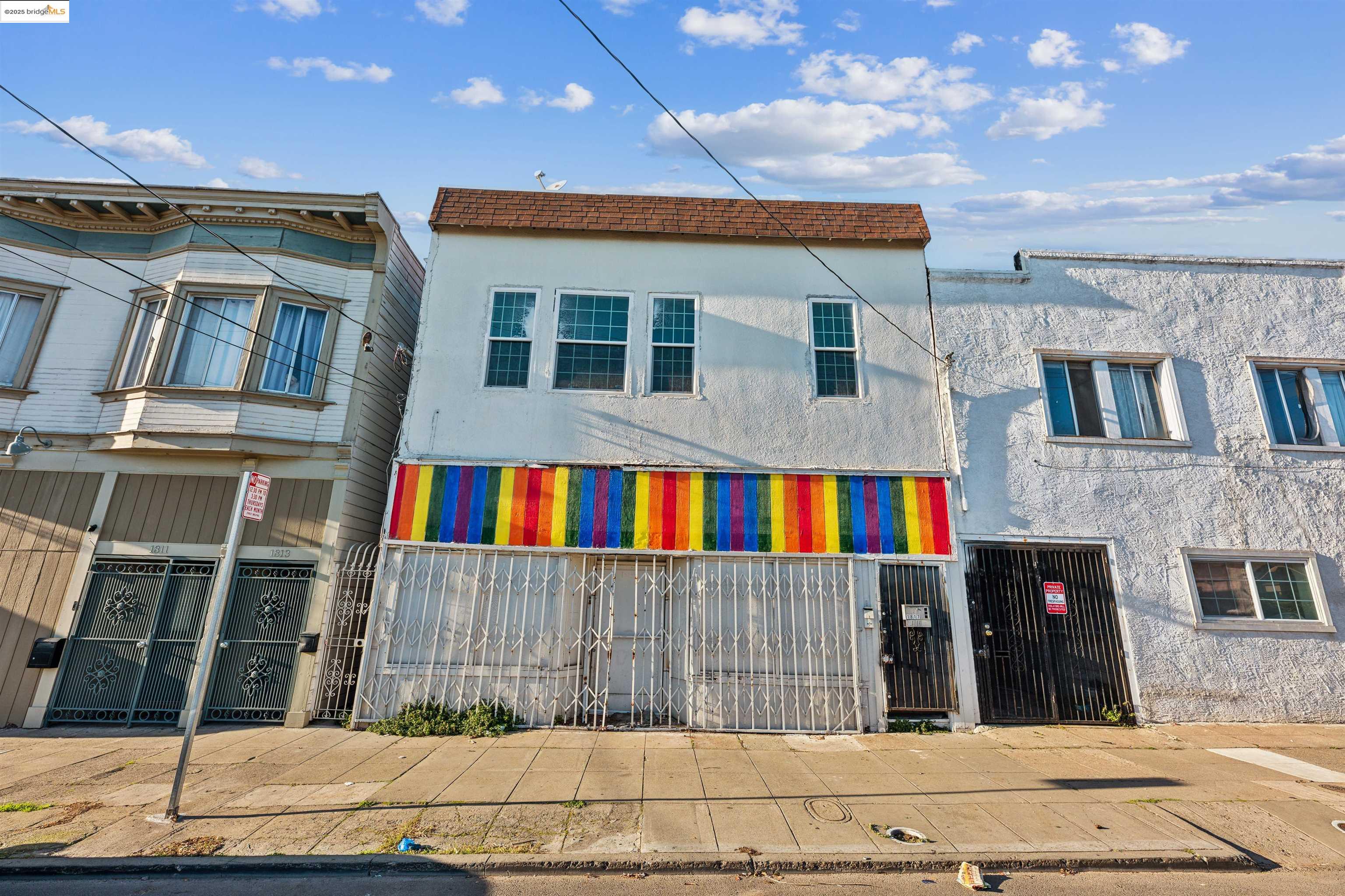 1815 13th Ave, Oakland, California 94606, ,Residential Income,For Sale,1815 13th Ave,41080027